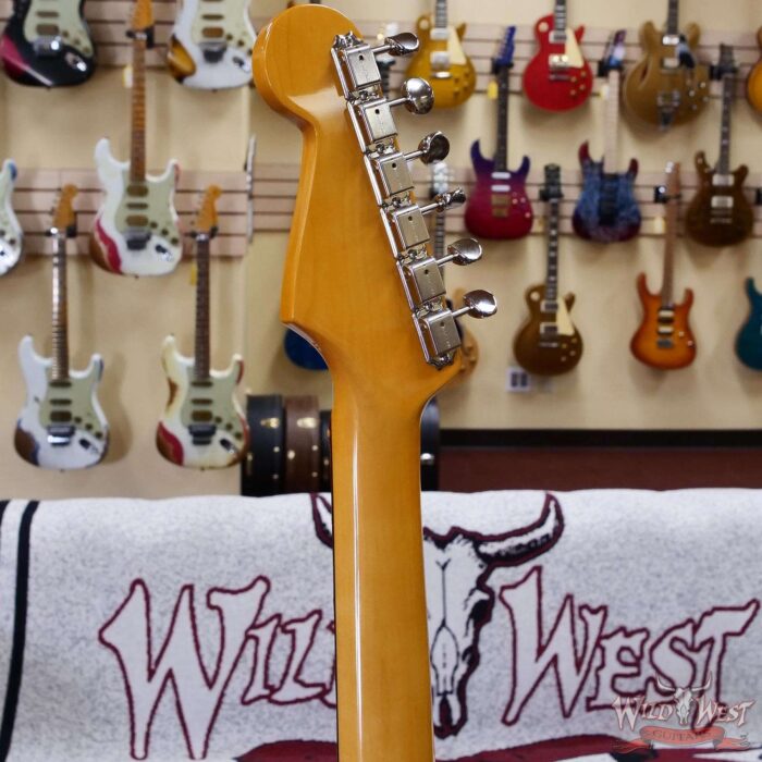 Fender American Vintage II 1965 Stratocaster Rosewood Fingerboard Gloss Nitro Sonic Blue 7.80 LBS - Image 8
