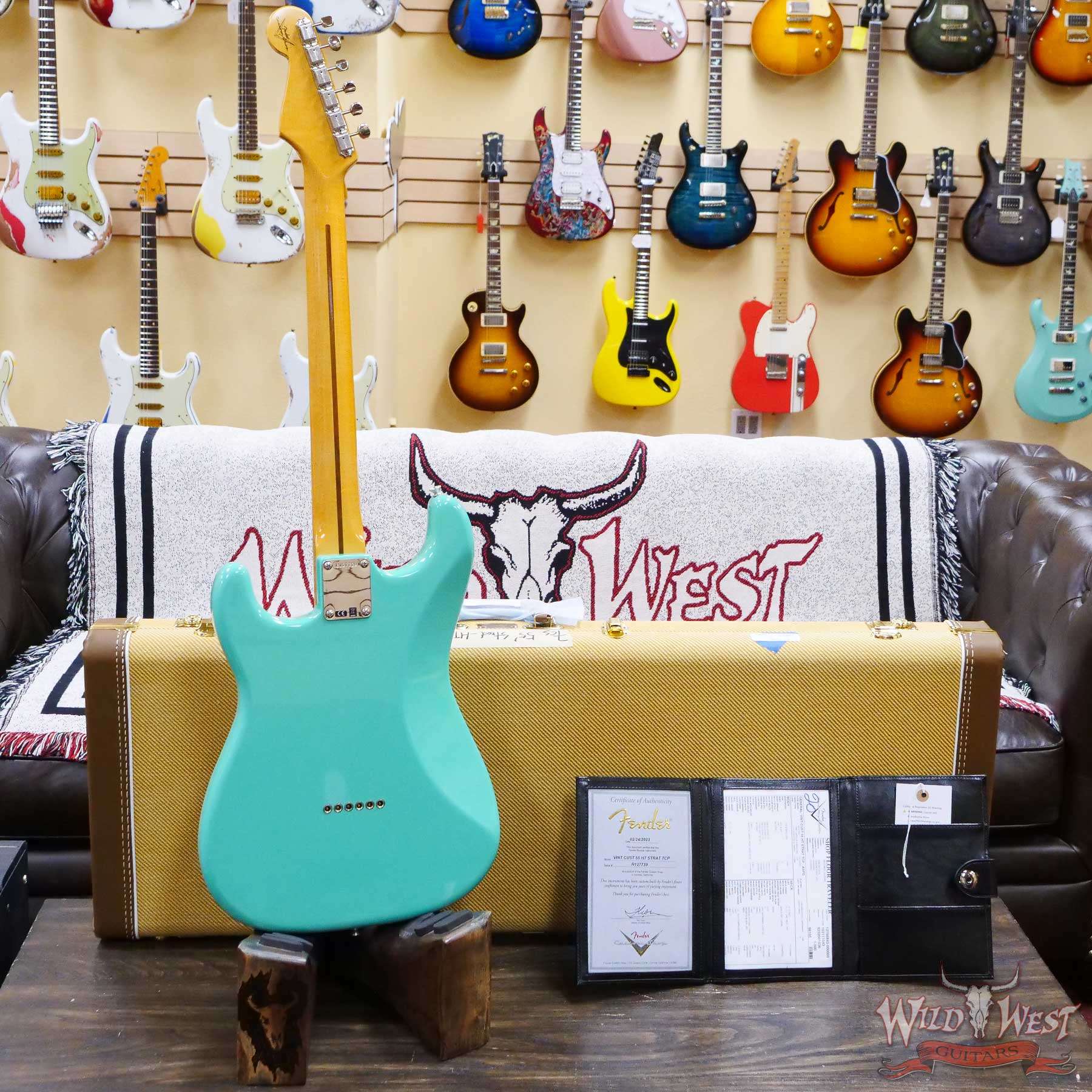 fendercs-1955strat-r127739-d4__wwg.jpg Fender Custom Shop Vintage Custom ‘55 1955 Hardtail Stratocaster Time Capsule Package Aged Sea Foam Green - Image 9