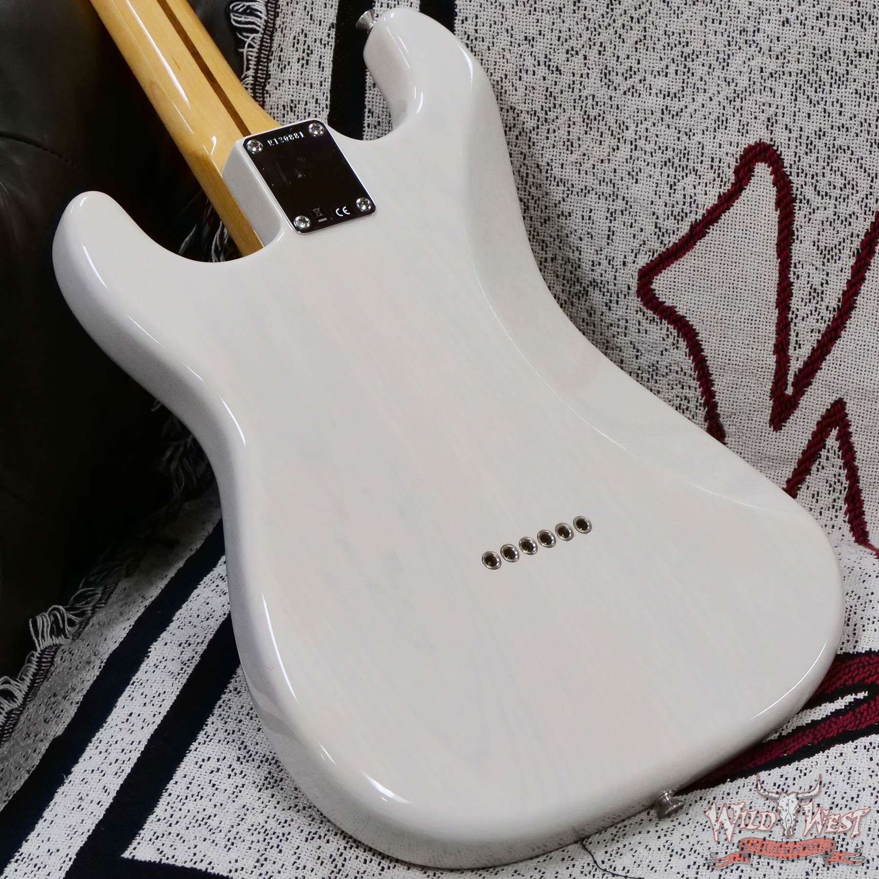 fendercs-1955strat-r130881-d6__wwg.jpg Fender Custom Shop Vintage Custom ‘55 1955 Hardtail Stratocaster Time Capsule Package Aged White Blonde 7.30 LBS - Image 11