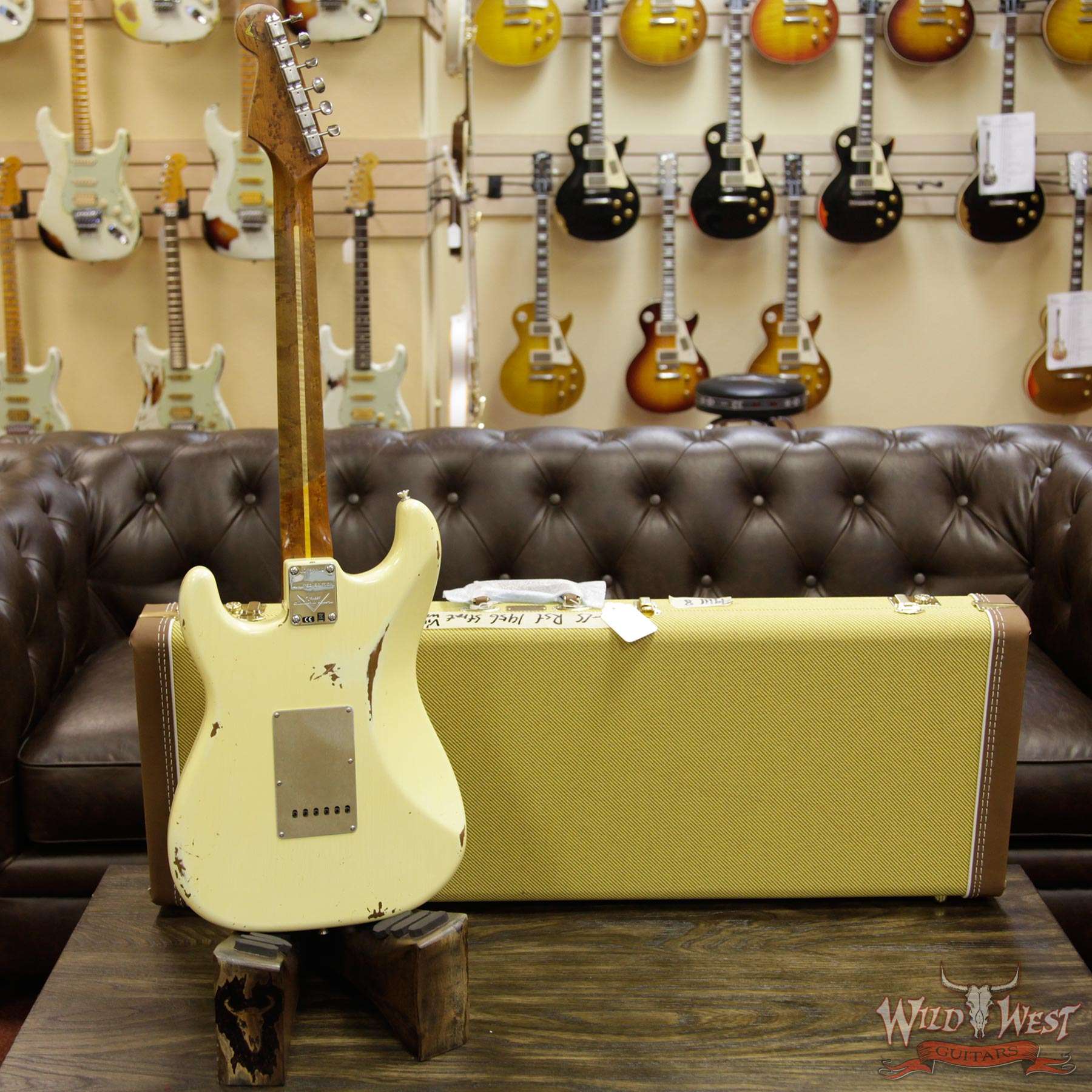 fendercs-1956rststratocaster-avw-cz532800-d3__wwg.jpg NAMM Fender Custom Shop 30th Anniversary LTD 1956 Roasted Stratocaster Relic Aged Vintage White - Image 14