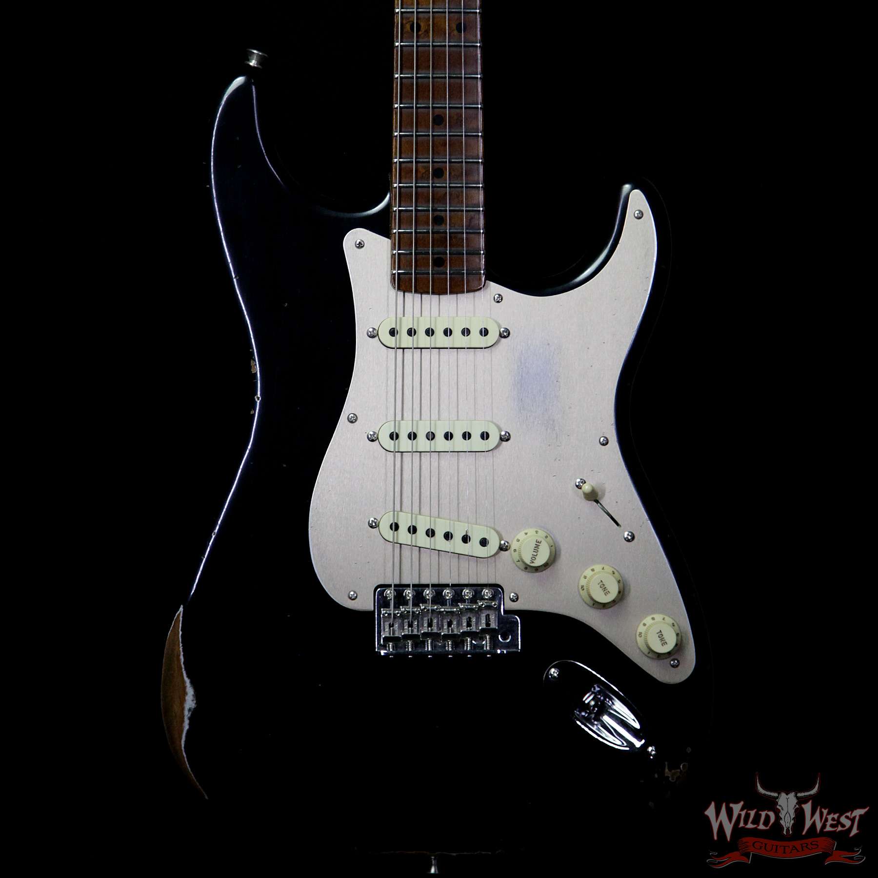 fendercs-1956rststratrelic-cz539382-bf__wwg.jpg Fender Custom Shop 1956 Roasted Stratocaster Relic Birdseye Neck & Fingerboard Aged Black - Image 3