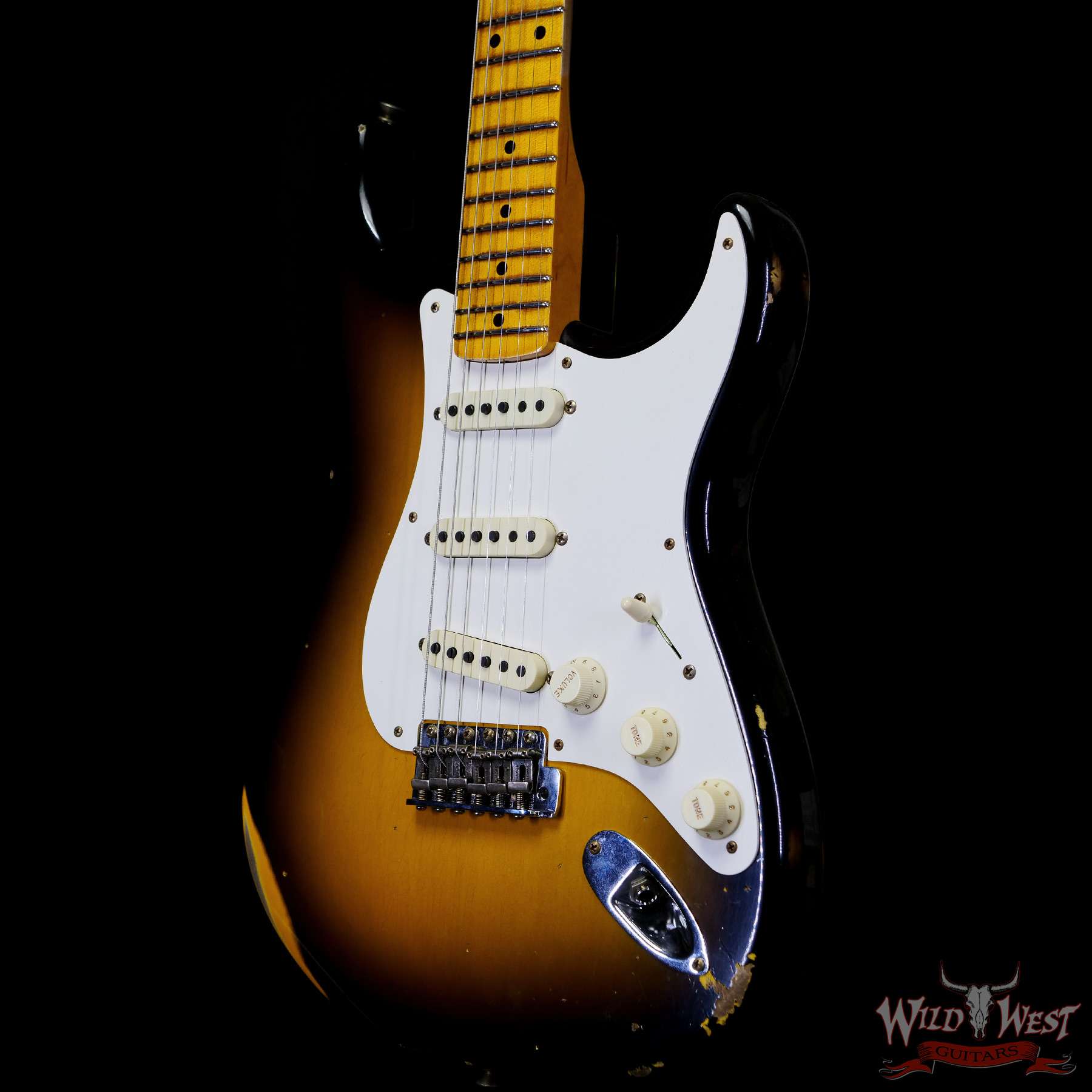 fendercs-1957strat-cz565768-br__wwg.jpg Fender Custom Shop ‘57 1957 Stratocaster Hand-Wound Pickups Relic Wide-Fade 2-Color Sunburst - Image 2