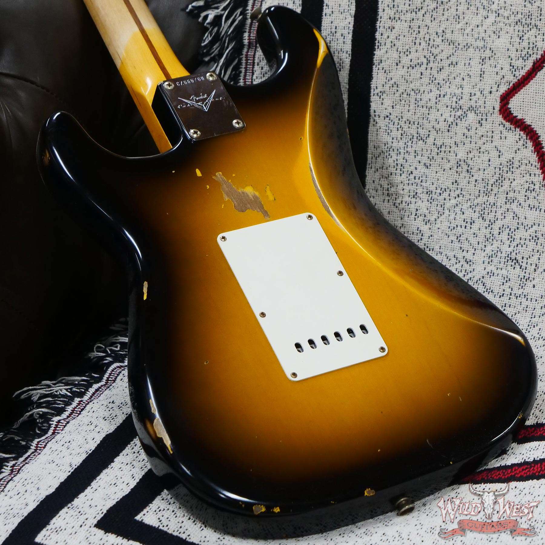 fendercs-1957strat-cz565768-d7__wwg.jpg Fender Custom Shop ‘57 1957 Stratocaster Hand-Wound Pickups Relic Wide-Fade 2-Color Sunburst - Image 12
