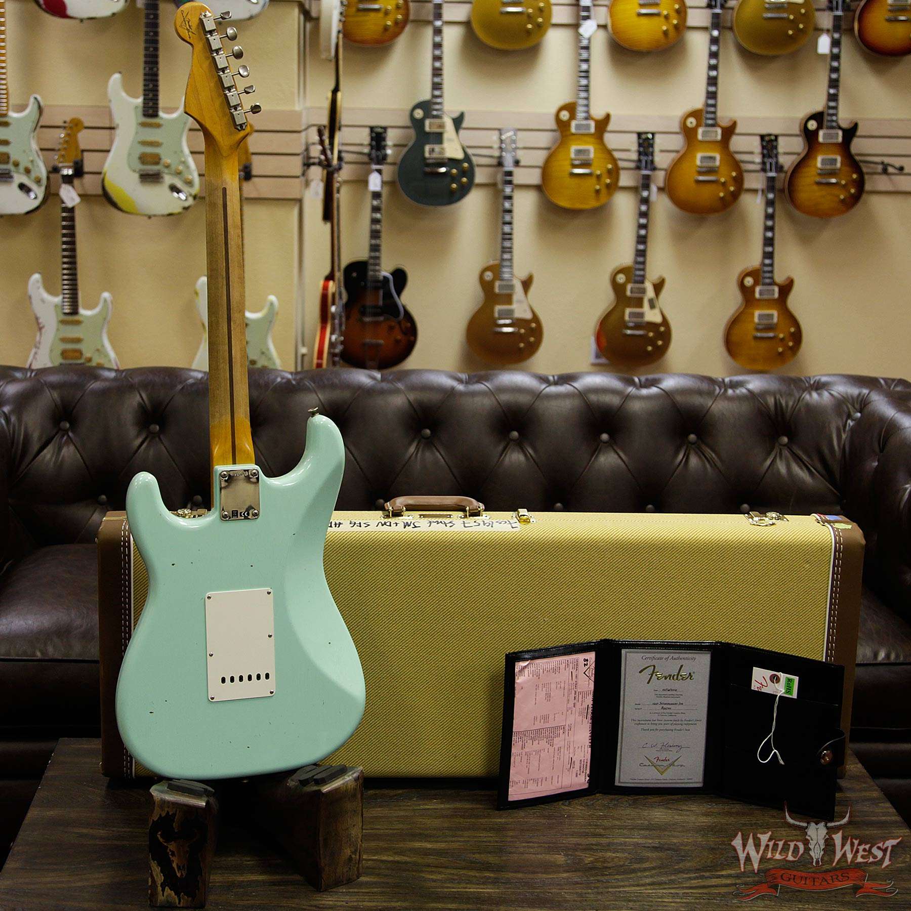 fendercs-1957stratrelic-sfg-r95701-d3__wwg.jpg Fender Custom Shop 1957 Stratocaster Relic Maple Neck Surf Green - Image 13