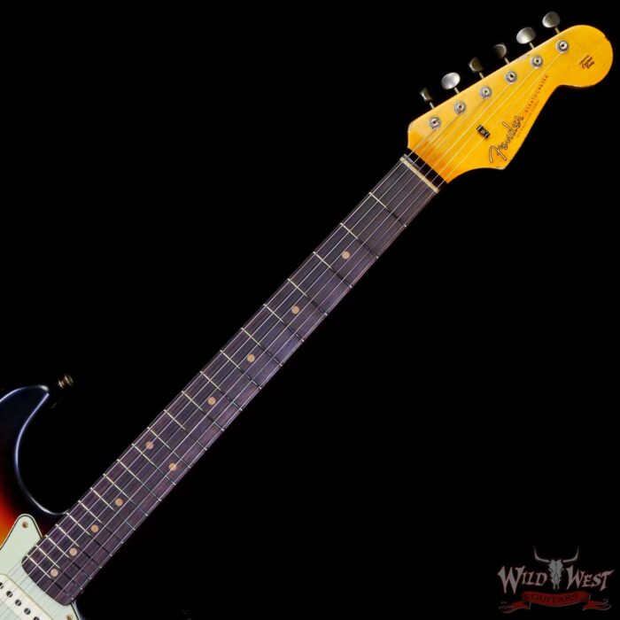 Fender Custom Shop 1961 Stratocaster Heavy Relic Super Faded Aged 3 Tone Sunburst - Image 4
