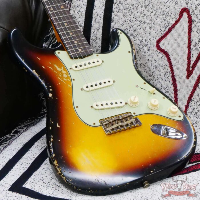 Fender Custom Shop 1961 Stratocaster Heavy Relic Super Faded Aged 3 Tone Sunburst - Image 8