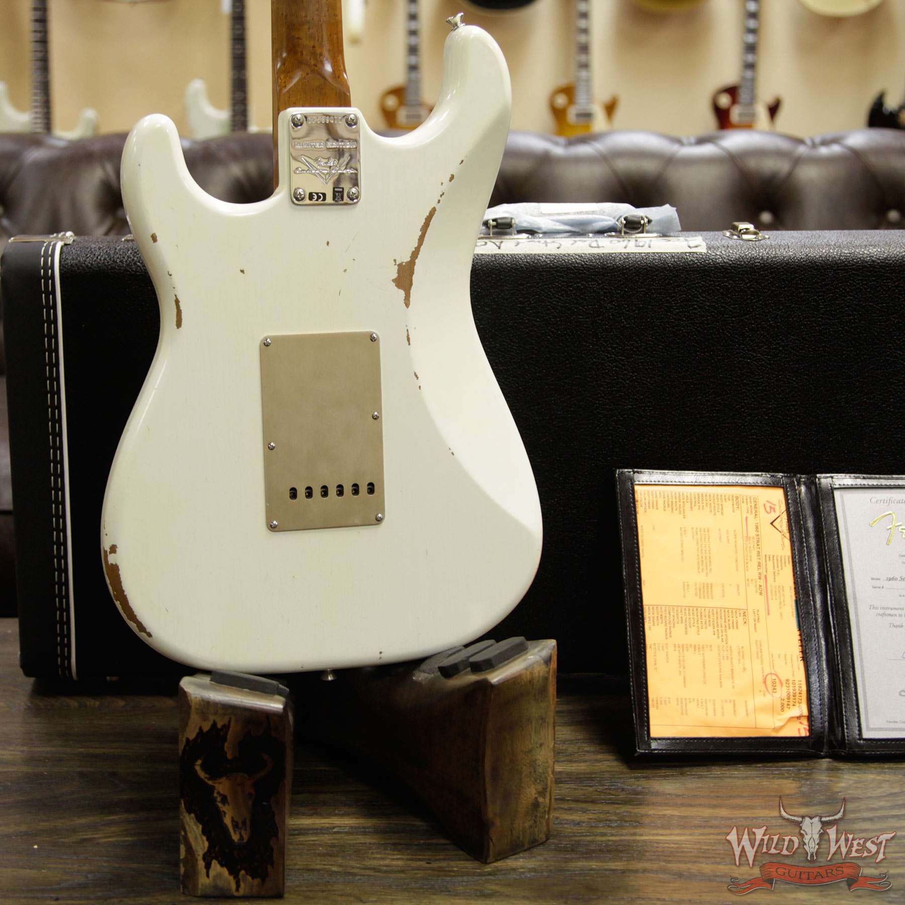 fendercs-1960rststrat-aow-cz5394711-d4__wwg.jpg Fender Custom Shop Roasted 1960 Stratocaster Relic 3A Birdseye Maple Neck 3A Rosewood Board Aged Olympic White - Image 12