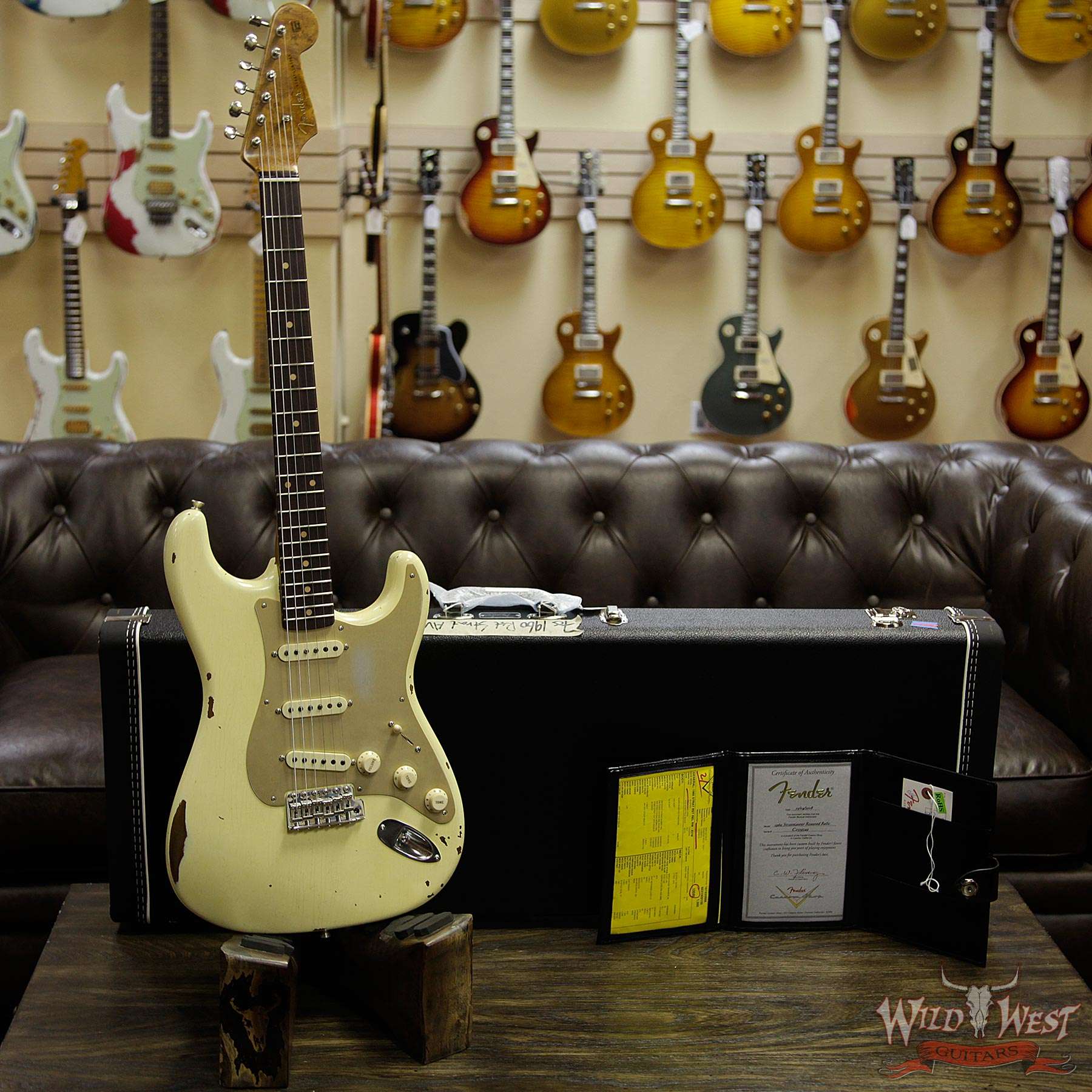 fendercs-1960rststrat-avw-cz539349-d1__wwg.jpg Fender Custom Shop Roasted 1960 Stratocaster Relic Birdseye Maple Neck AAA Rosewood Aged Vintage White - Image 12