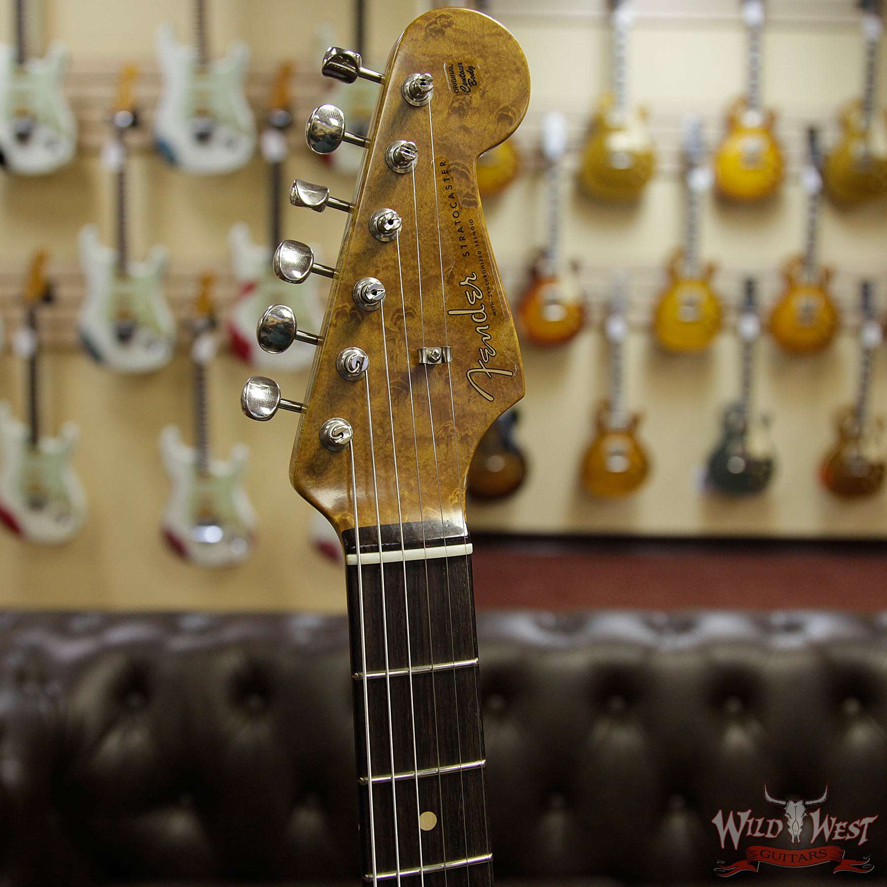 fendercs-1960rststrat-avw-cz539349-hf__wwg.jpg Fender Custom Shop Roasted 1960 Stratocaster Relic Birdseye Maple Neck AAA Rosewood Aged Vintage White - Image 7