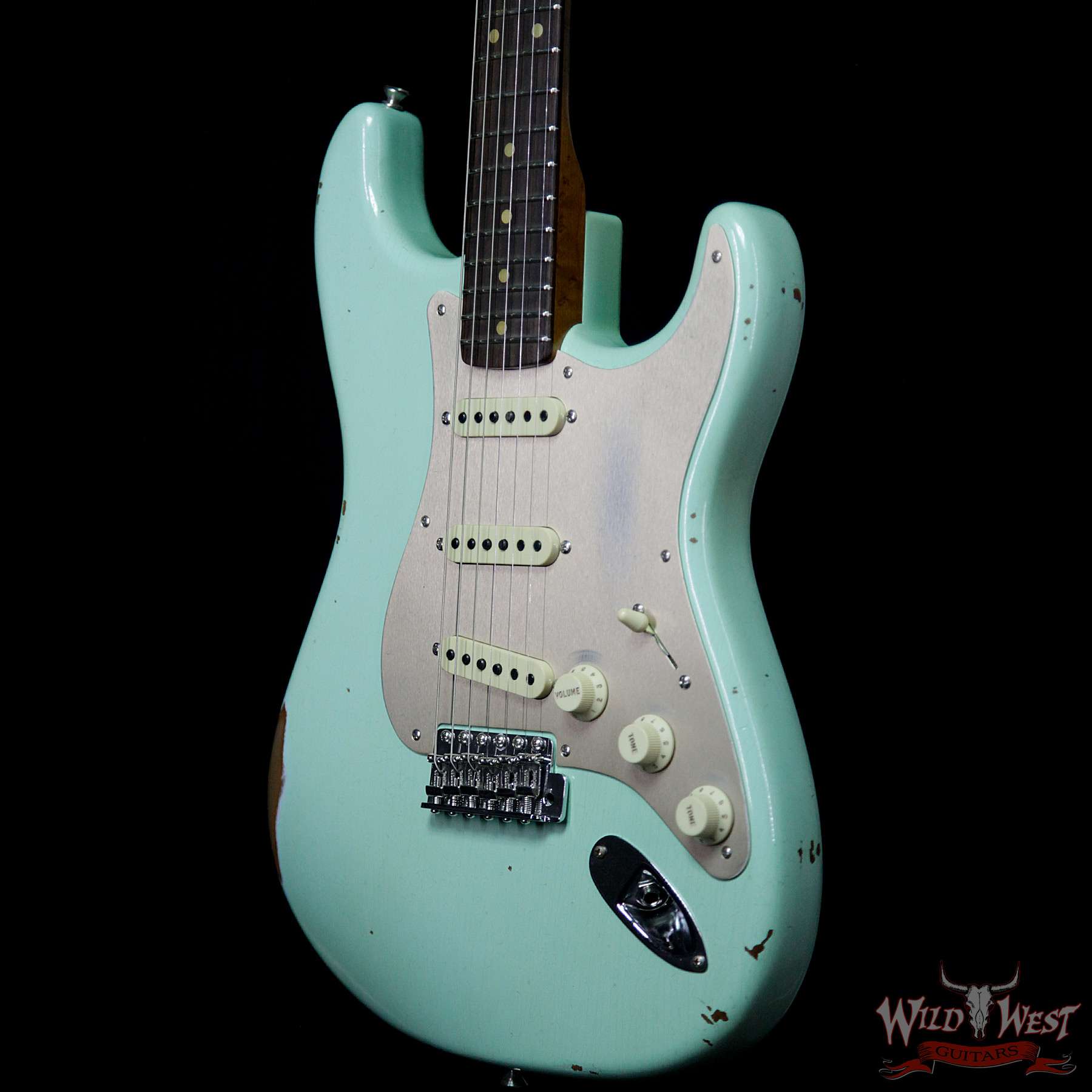 fendercs-1960rststratrelic-sfg-cz540347-br__wwg.jpg Fender Custom Shop 1960 Roasted Stratocaster Relic Birdseye Maple Neck Rosewood Slab Board Surf Green - Image 2