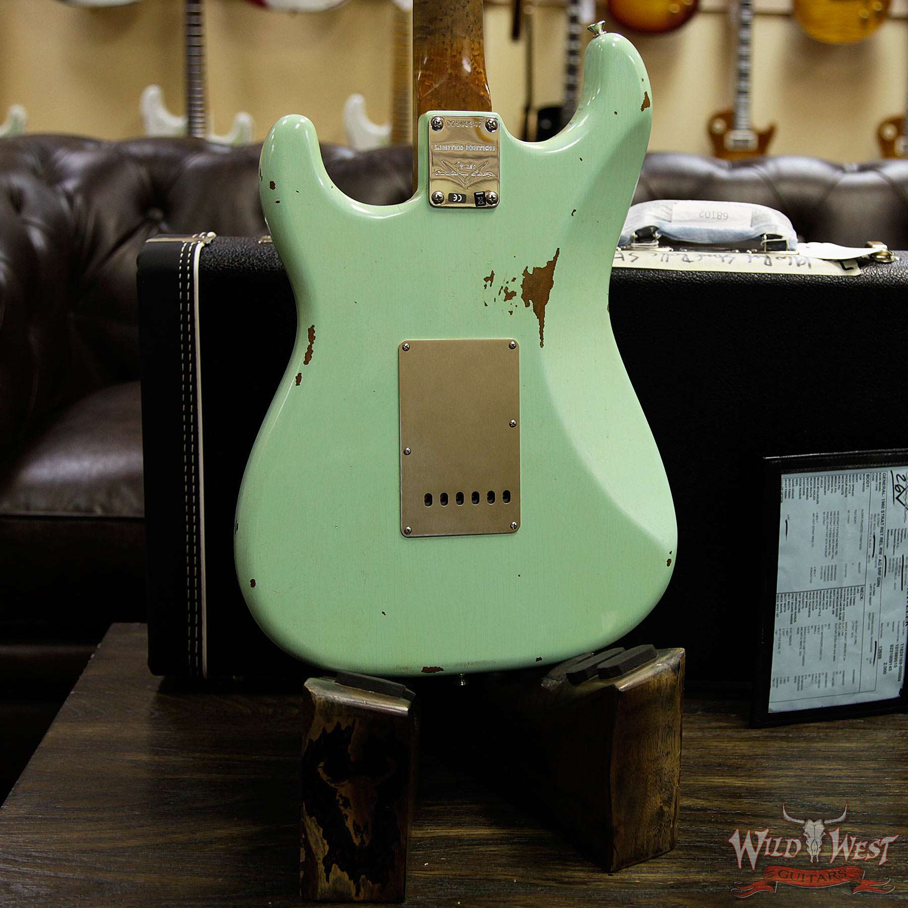 fendercs-1960rststratrelic-sfg-cz540347-d4__wwg.jpg Fender Custom Shop 1960 Roasted Stratocaster Relic Birdseye Maple Neck Rosewood Slab Board Surf Green - Image 15