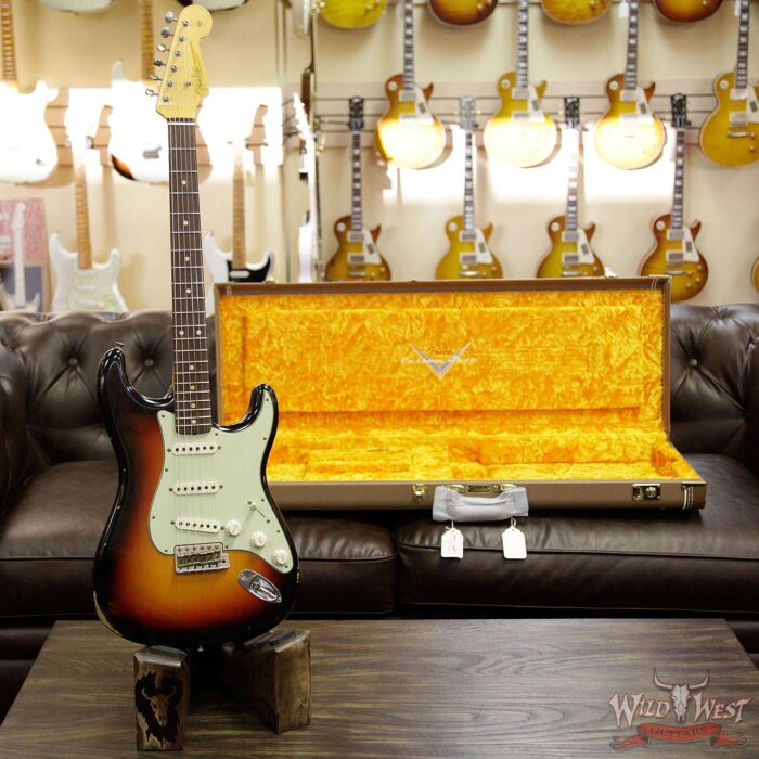 Fender Custom Shop 1961 Stratocaster Relic Rosewood Fretboard 3 Tone Sunburst - Image 12