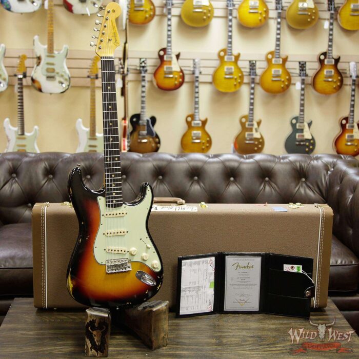 Fender Custom Shop 1961 Stratocaster Relic AAA Rosewood Fingerboard 3 Tone Sunburst - Image 11