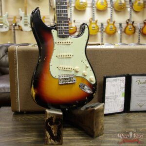 Fender Custom Shop 1961 Stratocaster Relic AAA Rosewood Fingerboard 3 Tone Sunburst - Image 12