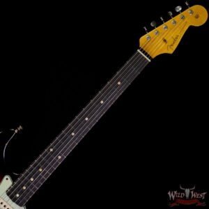 Fender Custom Shop 1961 Stratocaster Relic AAA Rosewood Slab Board Maple Neck 3 Tone Sunburst - Image 4