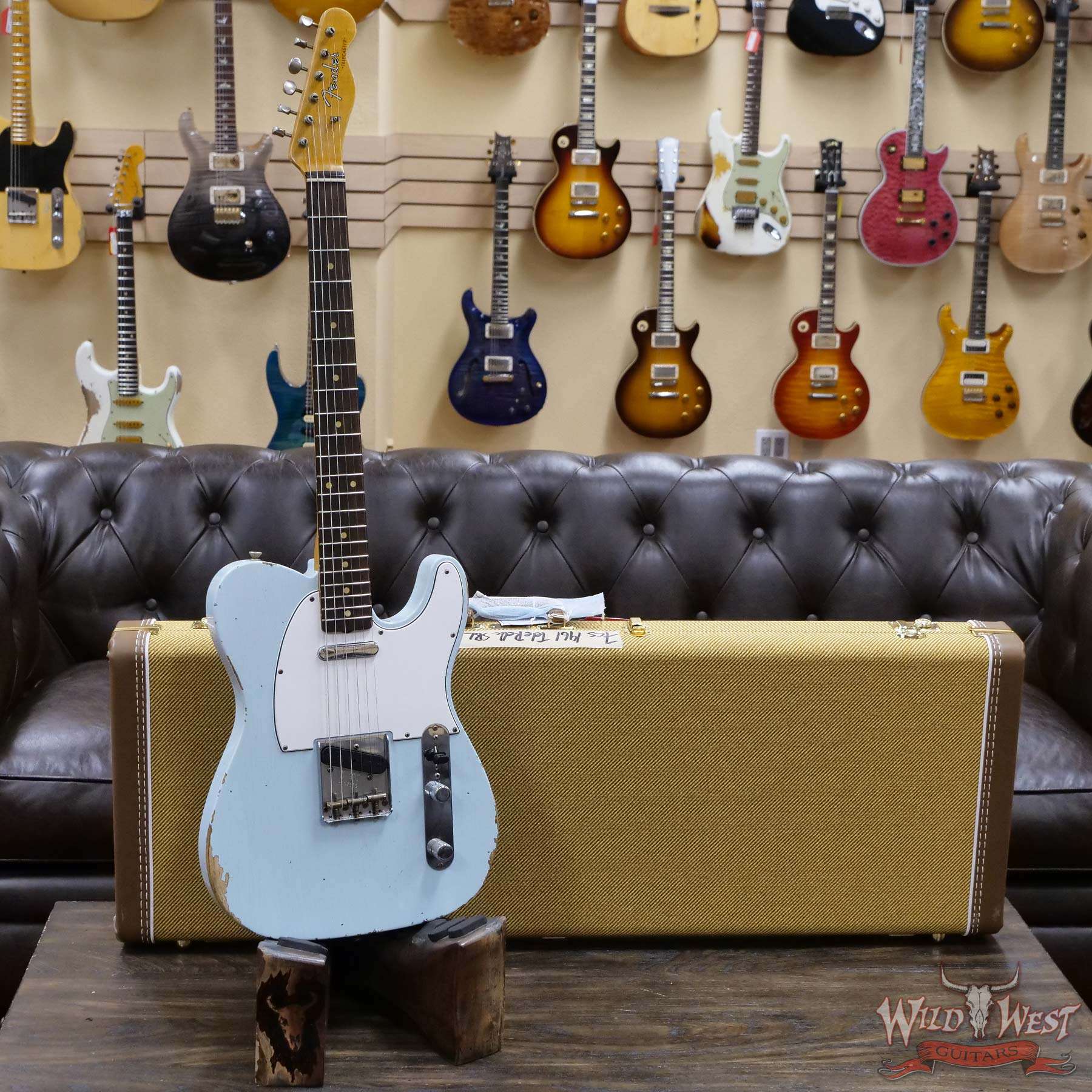 fendercs-1961telerelic-sbl-r107310-dd1__wwg.jpg Fender Custom Shop 1961 Telecaster Relic Quater-Sawn Maple AAA Rosewood Fingerboard Sonic Blue - Image 6