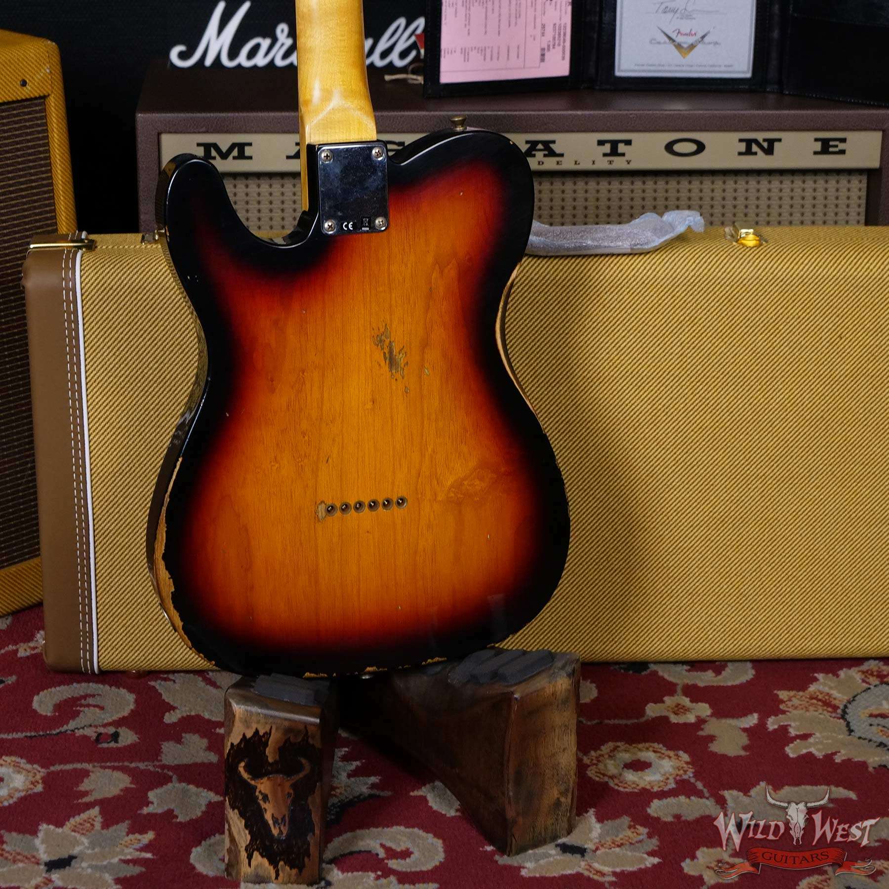 fendercs-1961telerelic3ts-r107303-d4__wwg.jpg Fender Custom Shop 1961 Telecaster Relic Quater-Sawn Maple AAA Rosewood Fingerboard 3 Tone Sunburst - Image 11