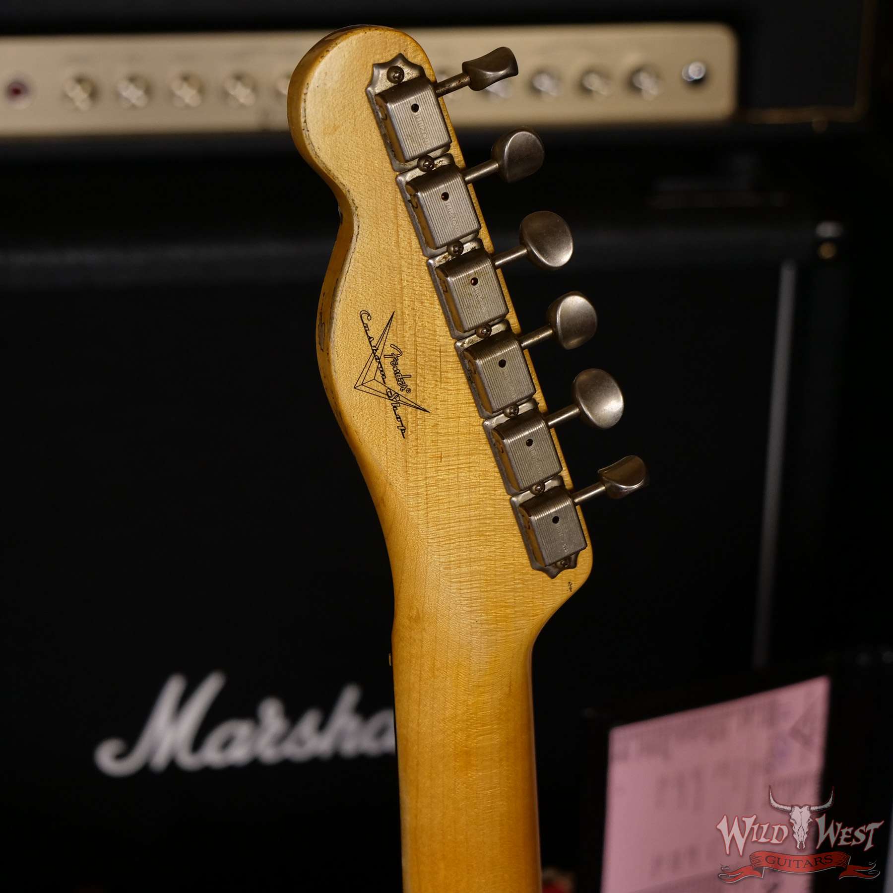 fendercs-1961telerelic3ts-r107303-hb__wwg.jpg Fender Custom Shop 1961 Telecaster Relic Quater-Sawn Maple AAA Rosewood Fingerboard 3 Tone Sunburst - Image 10
