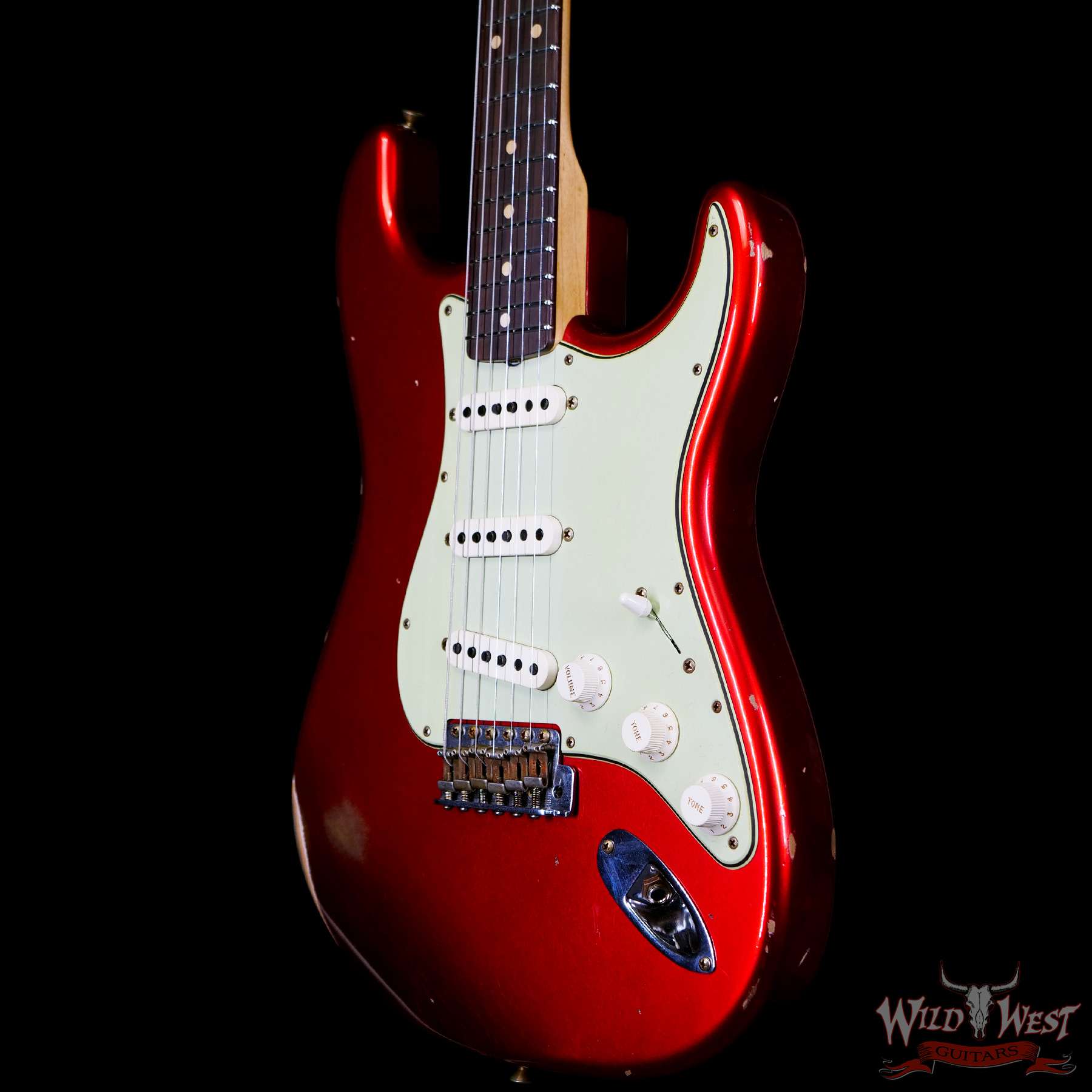 fendercs-1962strat-r-car-r118662-br__wwg.jpg Fender Custom Shop 1962 Stratocaster Hand-Wound Pickups AAA Dark Rosewood Slab Board Relic Candy Apple Red - Image 2