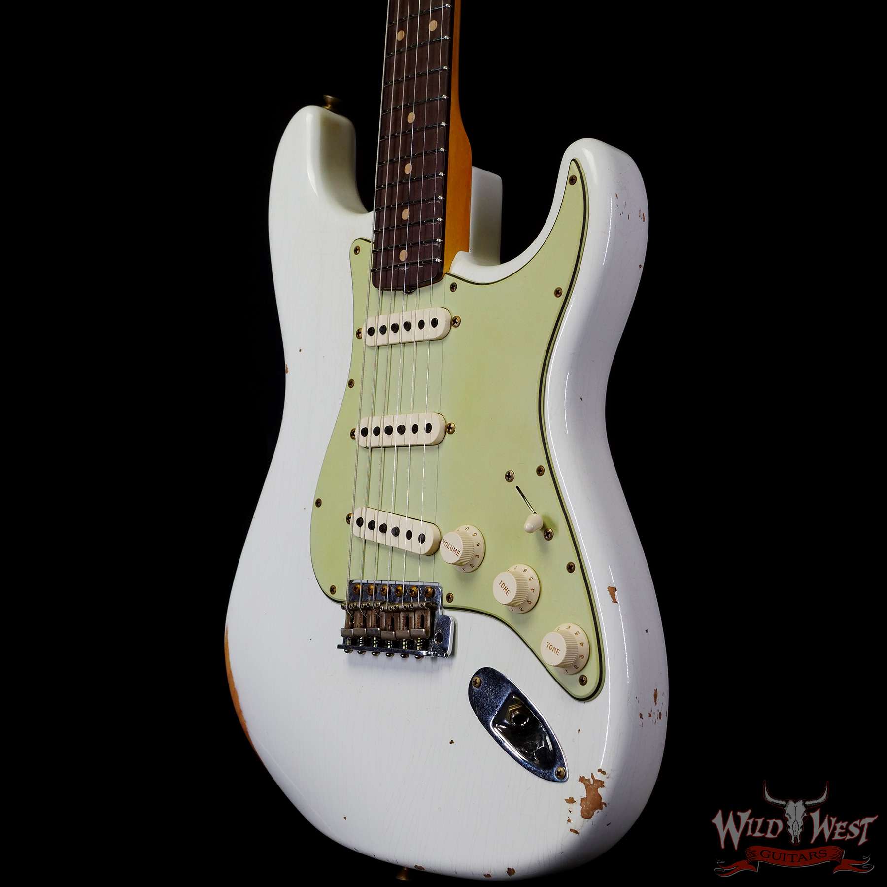 fendercs-1962strat-r-owt-r120827-br__wwg.jpg Fender Custom Shop 1962 Stratocaster Hand-Wound Pickups AAA Dark Rosewood Slab Board Relic Olympic White - Image 2