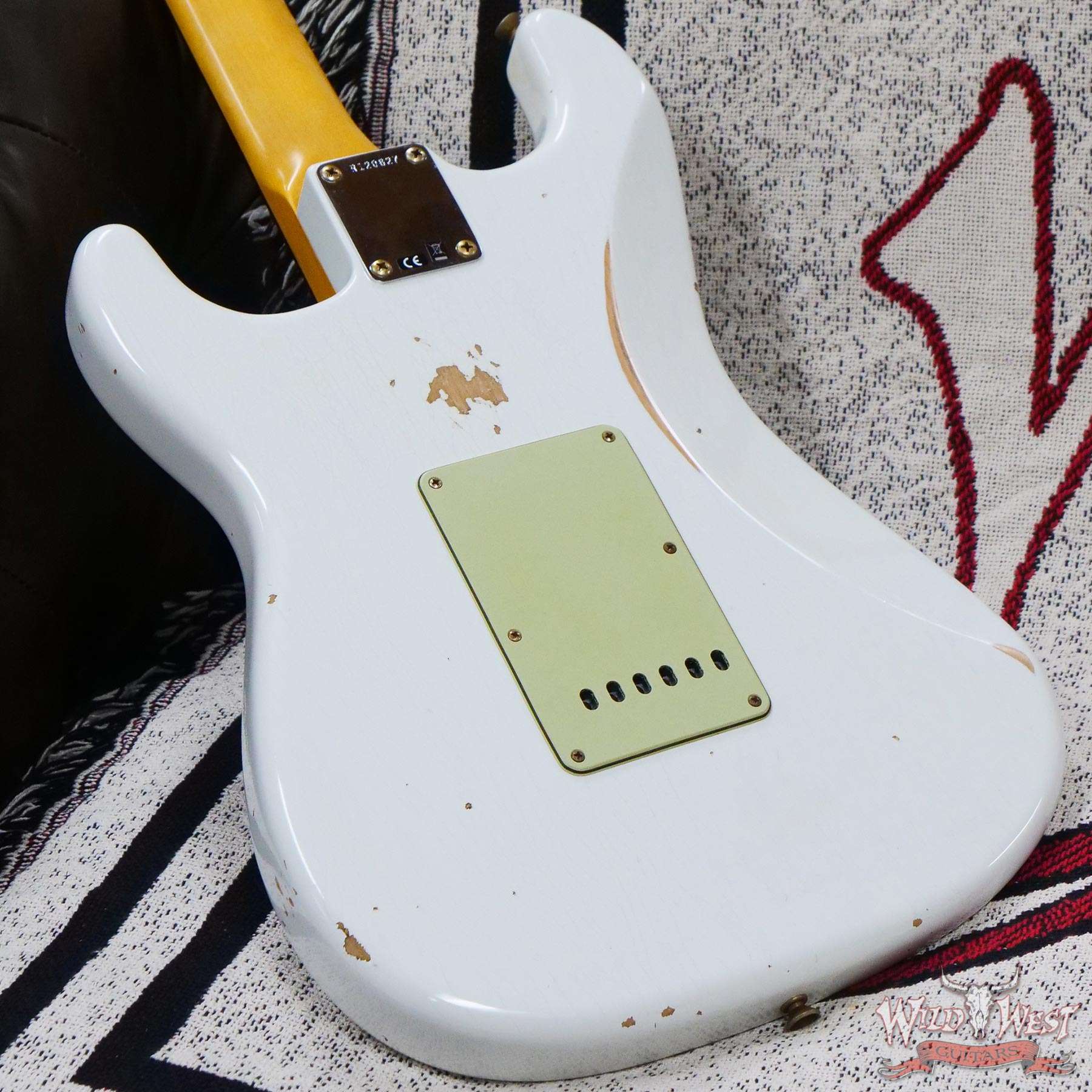 fendercs-1962strat-r-owt-r120827-d7__wwg.jpg Fender Custom Shop 1962 Stratocaster Hand-Wound Pickups AAA Dark Rosewood Slab Board Relic Olympic White - Image 12
