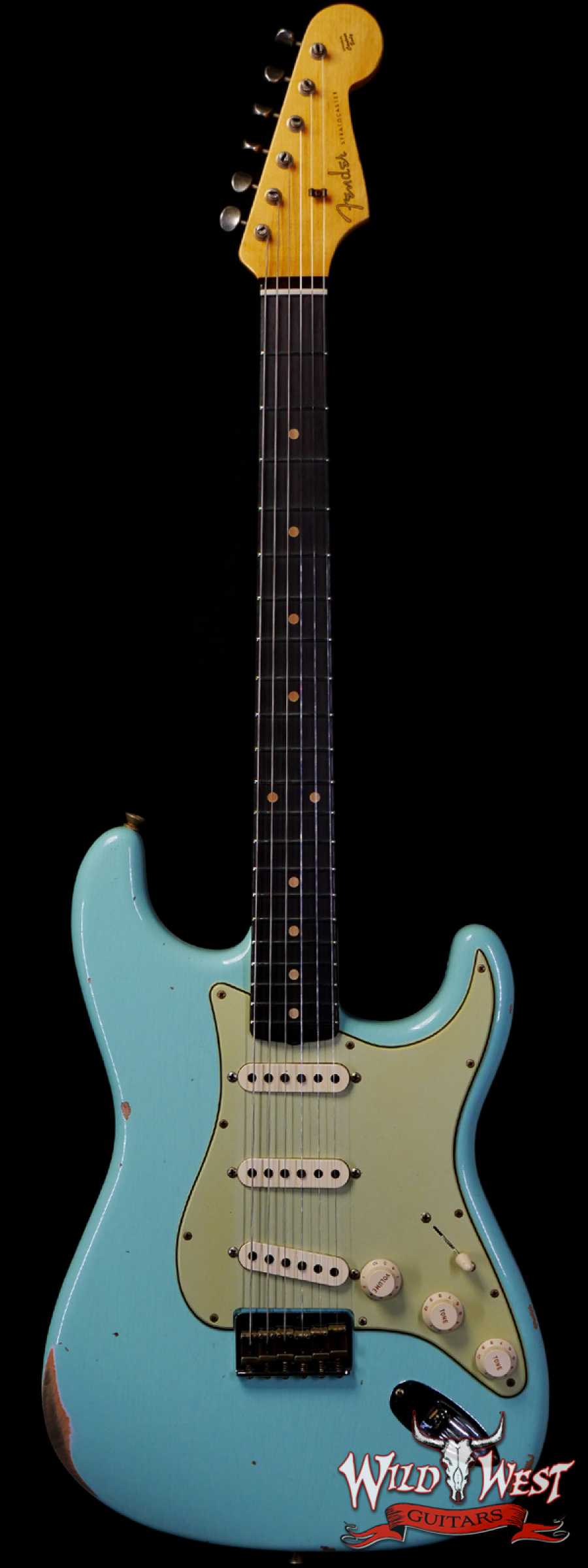 fendercs-1962stratht-sfg-r121519-main__wwg_large.jpg Fender Custom Shop 1962 Stratocaster Hardtail Hand-Wound Pickups AAA Dark Rosewood Slab Board Relic Surf Green 6.95 LBS - Image 1