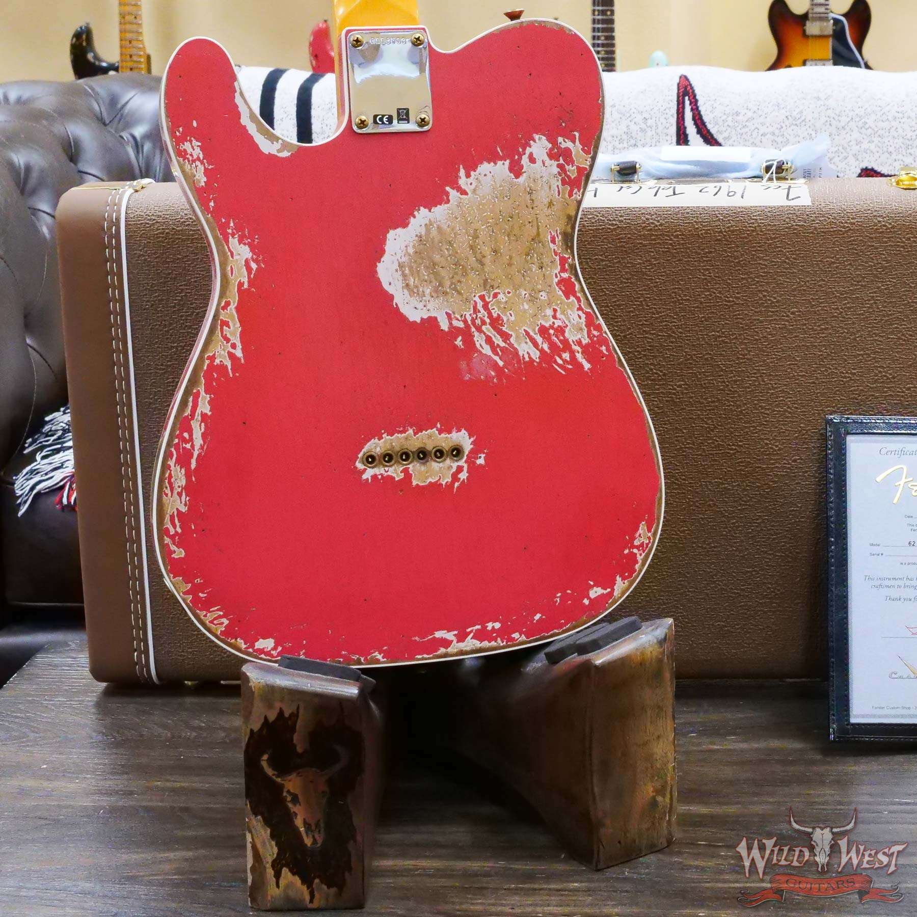 fendercs-1962telecst-hr-frd-r118703-d7__wwg.jpg Fender Custom Shop 1962 Telecaster Custom Rosewood Slab Board Hand-Wound Pickups Heavy Relic Fiesta Red 7.30 lbs - Image 12