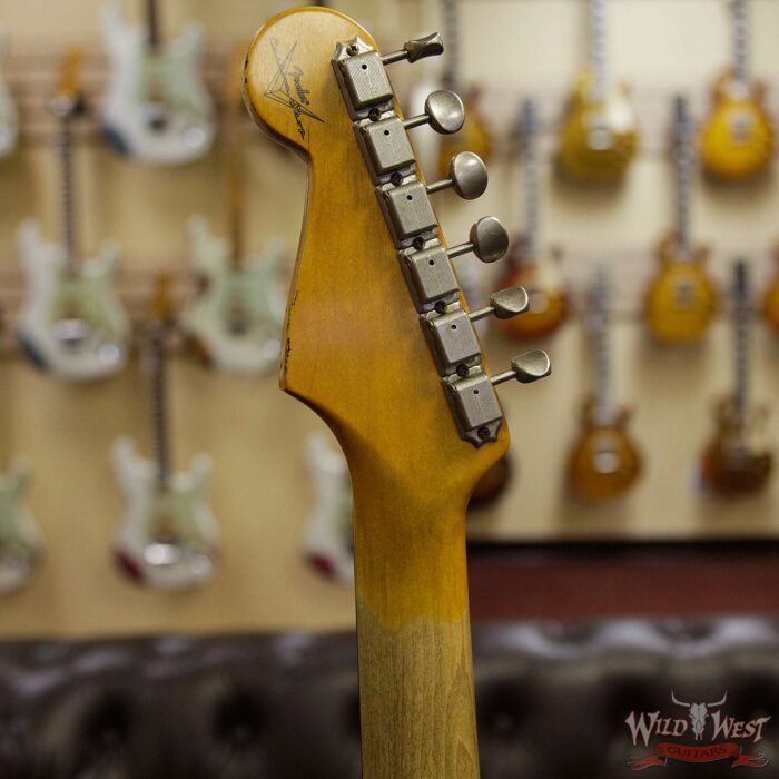 Fender Custom Shop 1963 Stratocaster Journeyman Relic with Dirty Neck 3 Tone Sunburst - Image 9