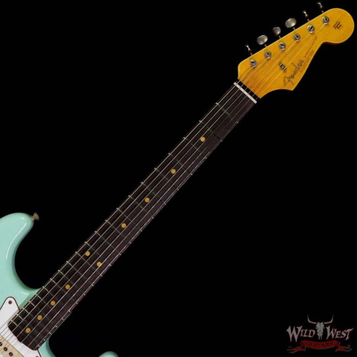 Fender Custom Shop 1963 Stratocaster Relic AAA Rosewood Board with Quartersawn Maple Neck Surf Green - Image 4