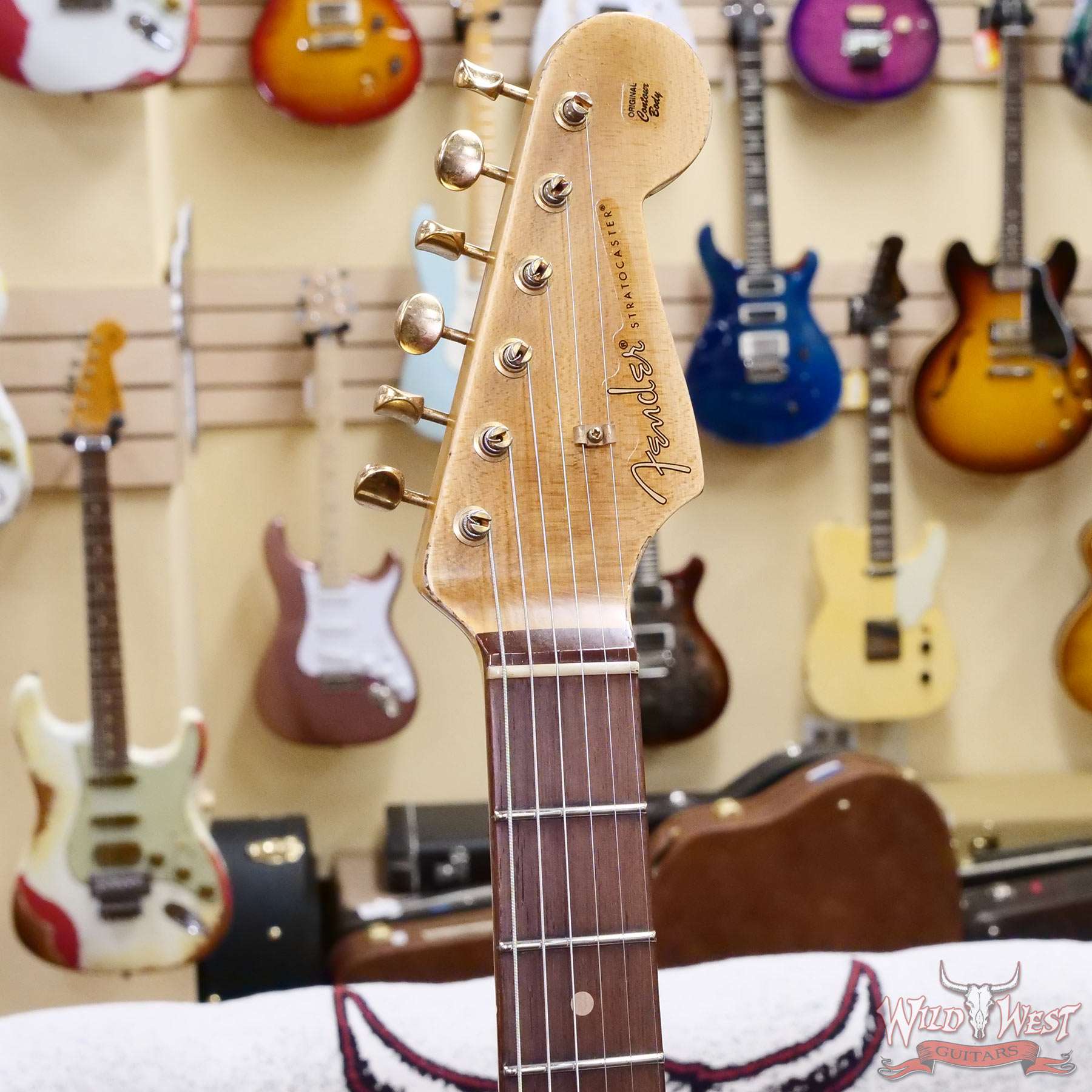 fendercs-25th1960st-ht-r134513-d2__wwg.jpg Fender Custom Shop Wild West Guitars 25th Anniversary 1960 Stratocaster Hardtail Madagascar Rosewood Fingerboard Heavy Relic 3 Tone Sunburst 6.90 LBS - Image 7