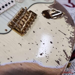 Fender Custom Shop Wild West Guitars 25th Anniversary 1960 Stratocaster Madagascar Rosewood Fretboard Heavy Relic Vintage White 7.75 LBS - Image 9