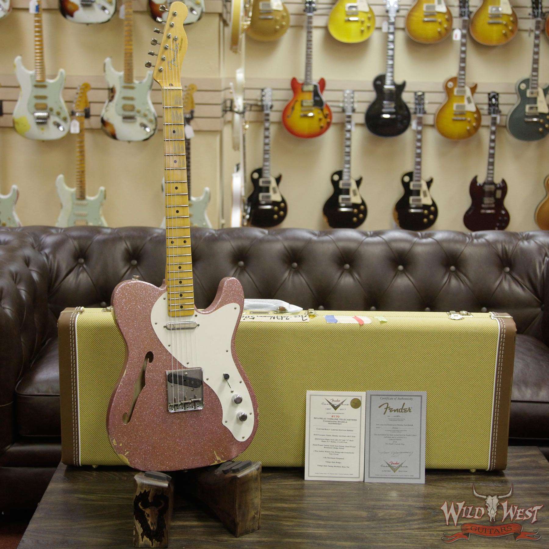fendercs-50sthinlinetelerelic-champagnesparkle-r16205-d1__wwg.jpg Fender Custom Shop 2017 NAMM Limited Edition 50’s Thinline Telecaster Relic Champagne Sparkle - Image 6