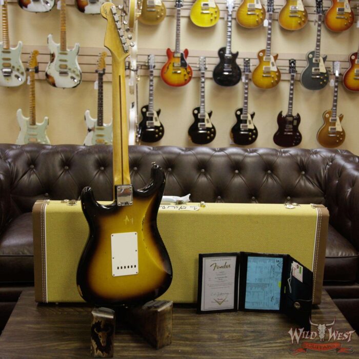2018 Fender Custom Shop 1957 Stratocaster Relic Maple Neck 2 Tone Sunburst - Image 7