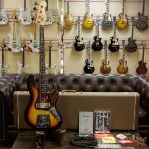 2012 Fender Custom Shop 60s 1960 Jazz Bass Relic Rosewood Fretboard 3 Tone Sunburst - Image 11