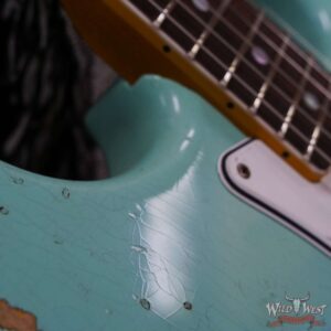 Fender Custom Shop Limited 1967 Stratocaster Hand-Wouund Heavy Relic Surf Green over 3 Tone Sunburst - Image 9