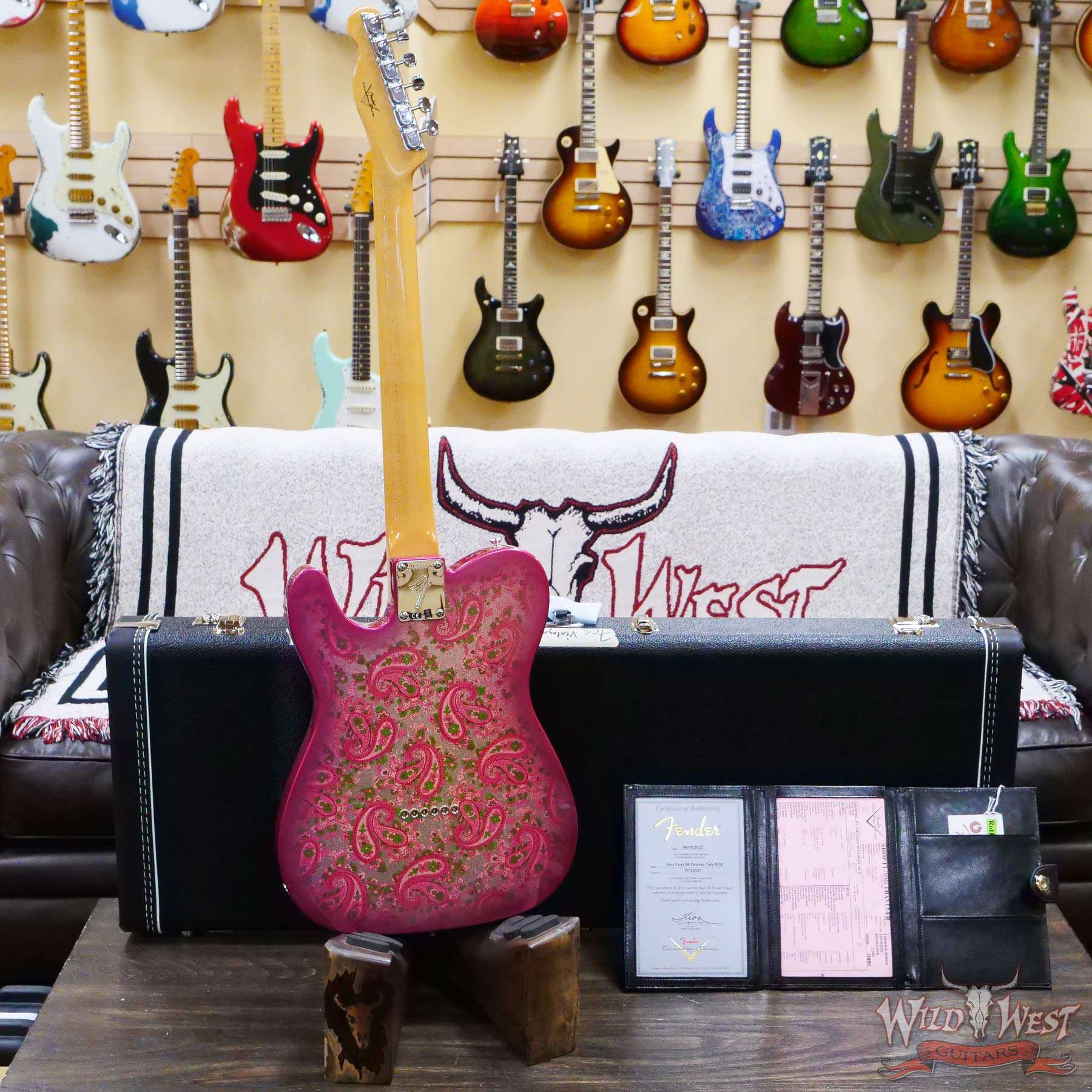 fendercs-68teleppsl-r123337-d4__wwg.jpg Fender Custom Shop Vintage Custom ‘68 Telecaster Maple Fingerboard NOS Pink Paisley - Image 9