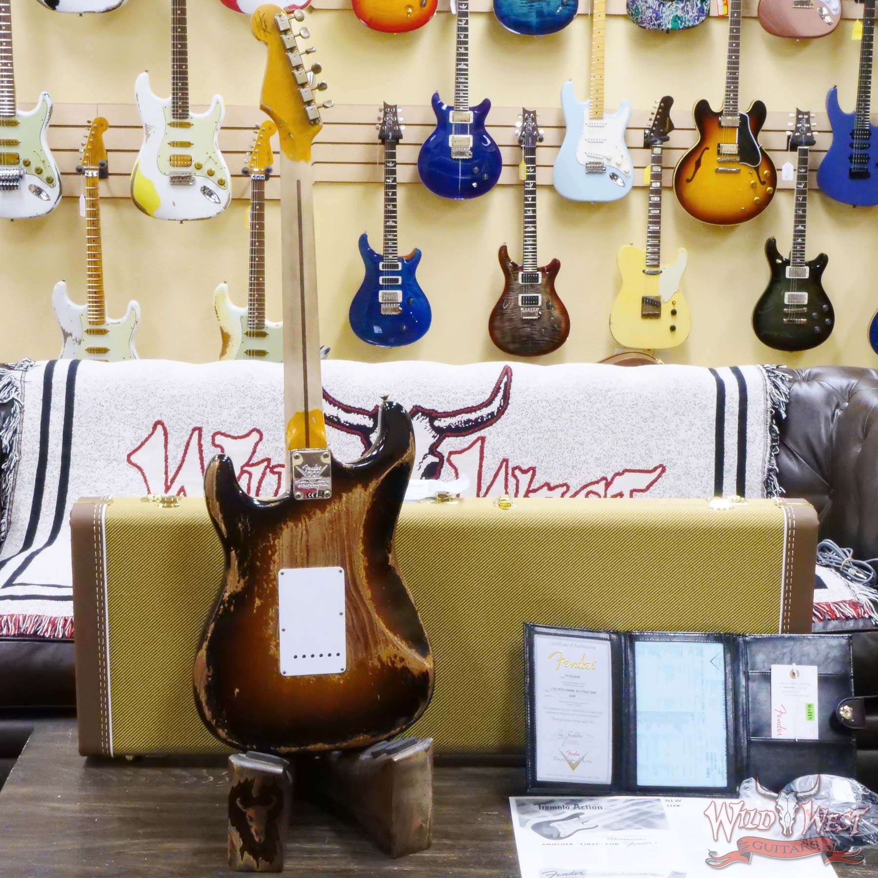 fendercs-70th1954strat-shr-xn4395-d5__wwg-1.jpg Fender Custom Shop Limited Edition 70th Anniversary 1954 Stratocaster Super Heavy Relic Wide Fade 2 Tone Sunburst 7.85 LBS - Image 10