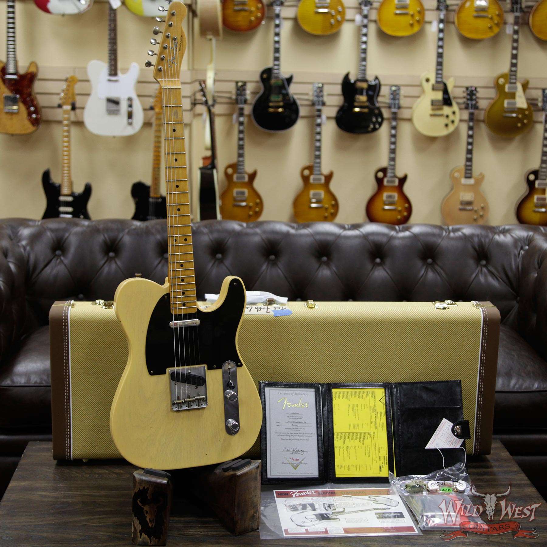 fendercs-70thboardcaster-r104453-d1__wwg.jpg Fender Custom Shop Limited Edition 70th Anniversary Broadcaster (Telecaster) Journeyman Relic Nocaster Blonde R104453 - Image 6