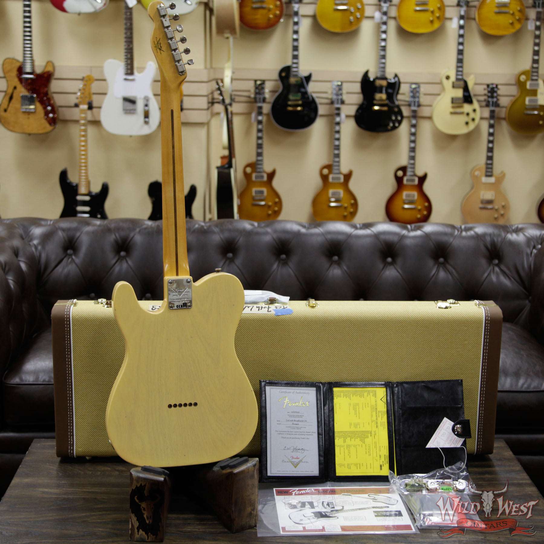 fendercs-70thboardcaster-r104453-d4__wwg.jpg Fender Custom Shop Limited Edition 70th Anniversary Broadcaster (Telecaster) Journeyman Relic Nocaster Blonde R104453 - Image 9