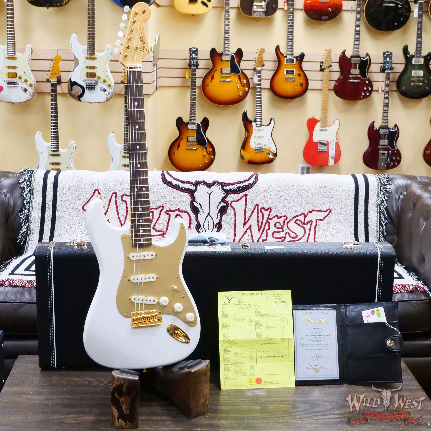 fendercs-75thstrat-nos-cz562107-d1__wwg.jpg Fender Custom Shop Limited Edition 75th Anniversary Stratocaster 5A Birdseye Maple Neck Rosewood Fingerboard NOS Diamond White Pearl - Image 6