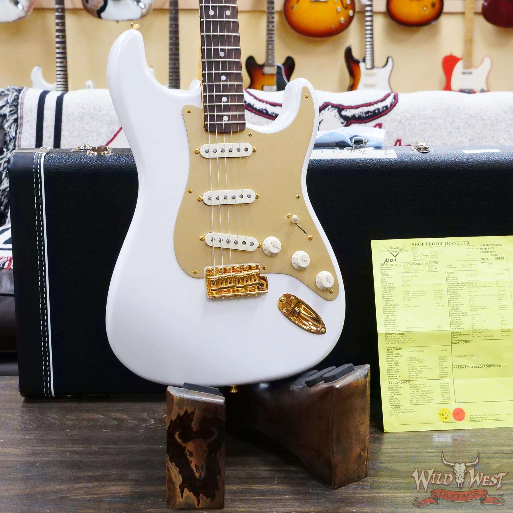 fendercs-75thstrat-nos-cz562107-d4__wwg.jpg Fender Custom Shop Limited Edition 75th Anniversary Stratocaster 5A Birdseye Maple Neck Rosewood Fingerboard NOS Diamond White Pearl - Image 9