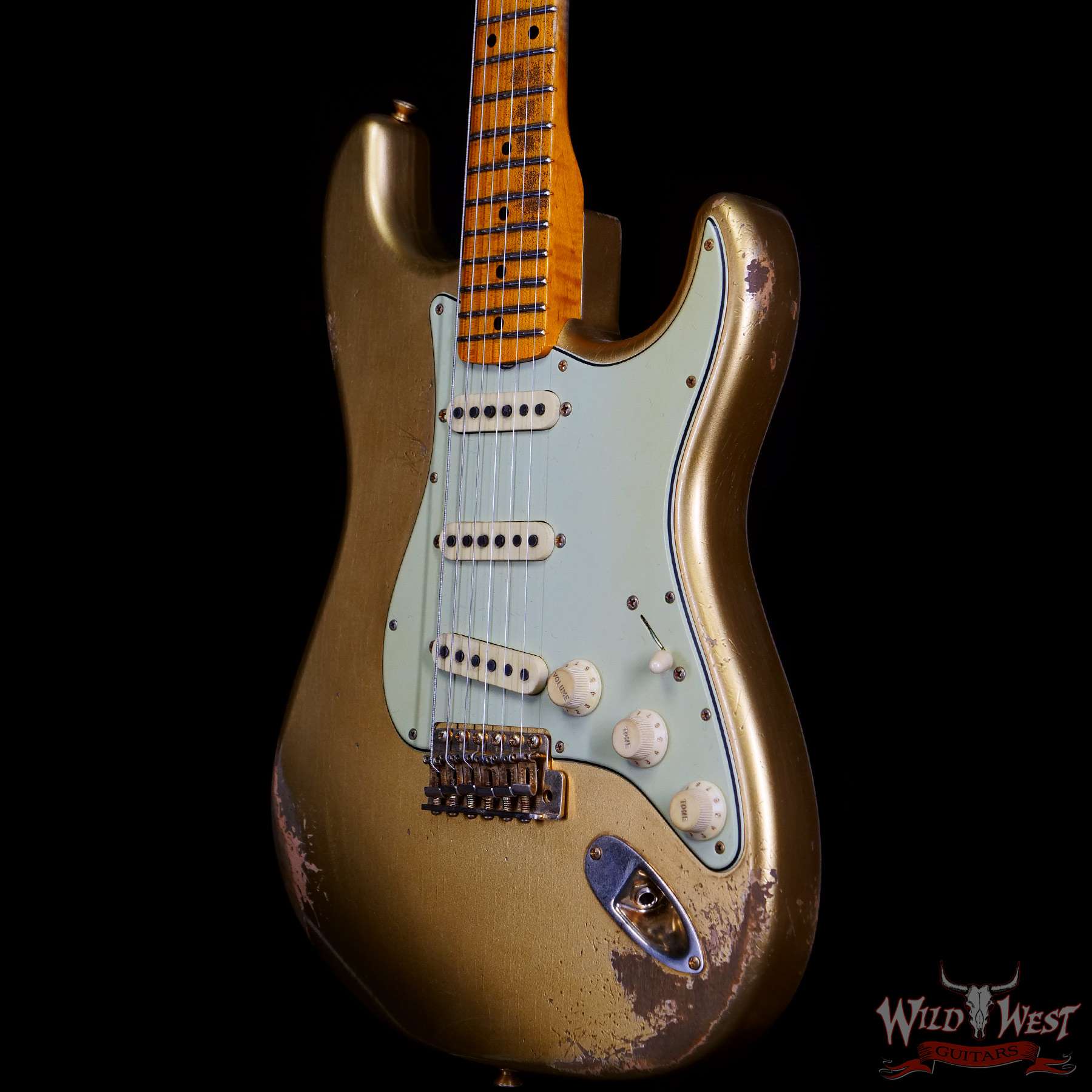 fendercs-ah0131-br__wwg.jpg Fender Custom Shop Andy Hicks Masterbuilt 1962 Poblano Stratocaster Josefina Hand-Wound Pickups Relic Aged Aztec Gold - Image 2