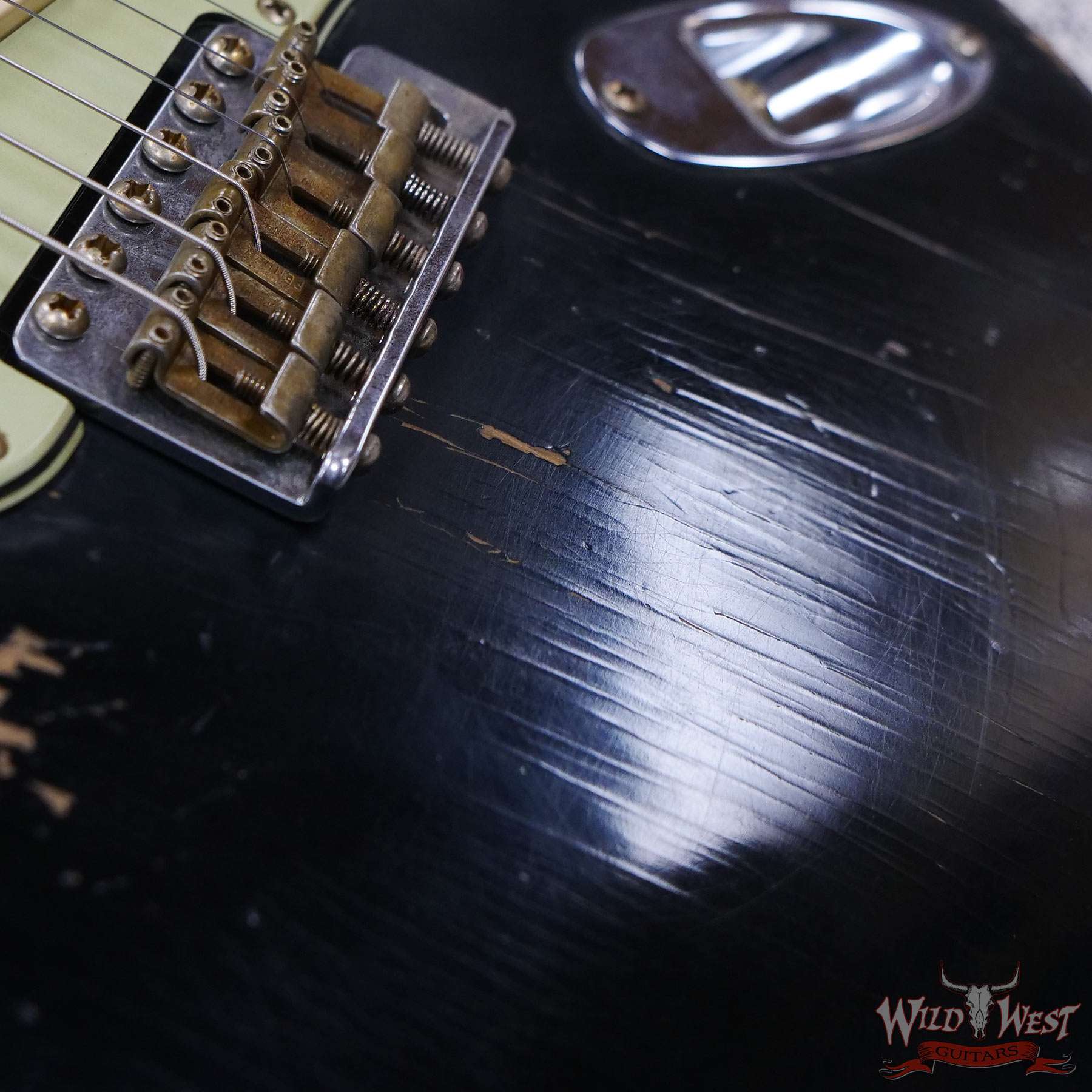 fendercs-ah0218-d4__wwg.jpg Fender Custom Shop Andy Hicks Masterbuilt 1961 Stratocaster Roasted Flame Maple Neck Brazilian Rosewood Board Relic Black - Image 9