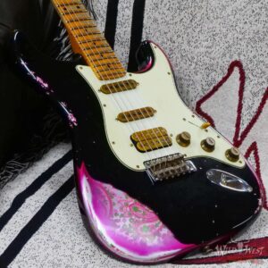 Fender Custom Shop Wild West Black Lightning 2.0 Stratocaster HSS Maple Board 22 Frets Heavy Relic Pink Paisley - Image 8