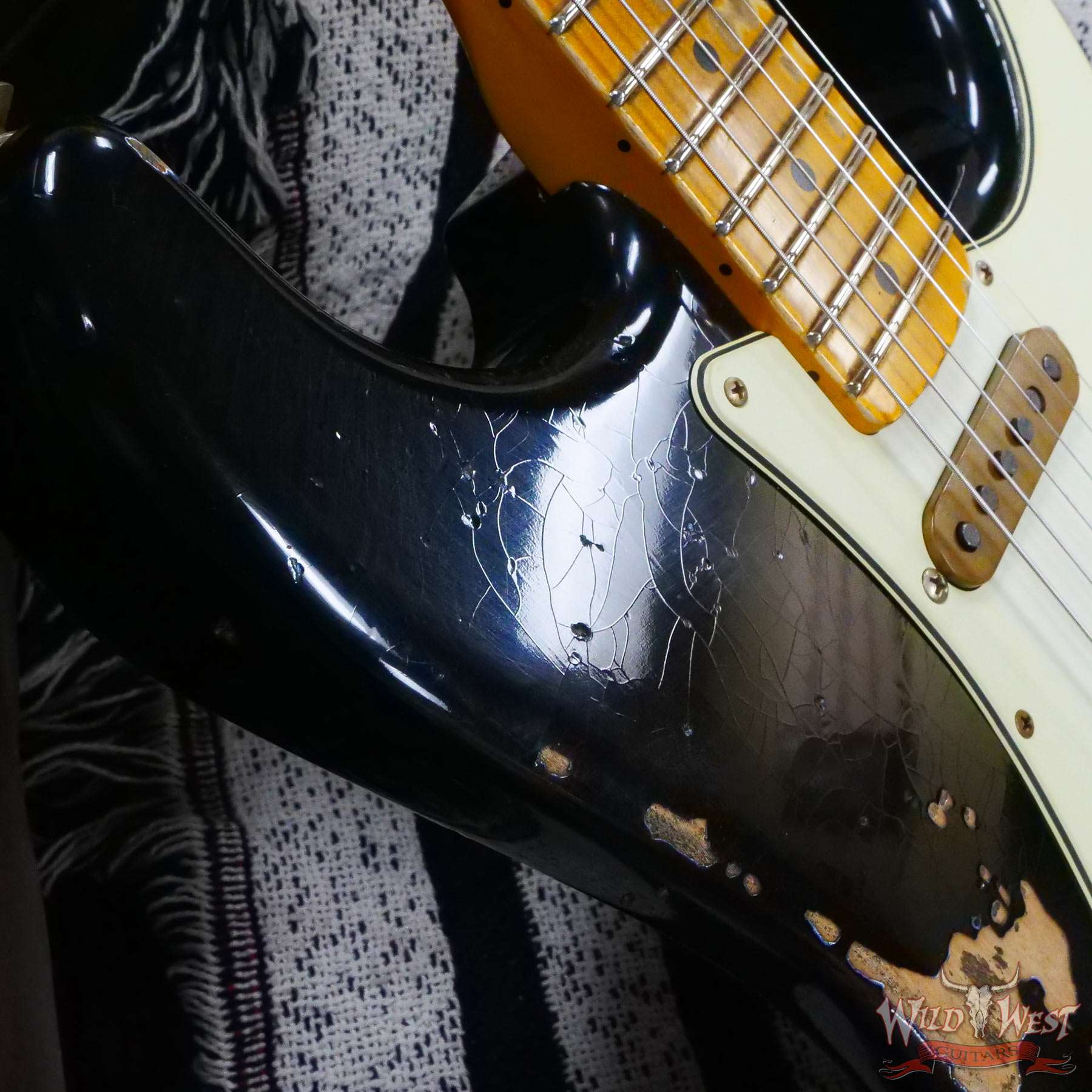 fendercs-bl2-r133569-d4__wwg.jpg Fender Custom Shop Black Lightning 2.0 Stratocaster HSS Maple Neck 21 Frets Heavy Relic Lake Placid Blue - Image 9