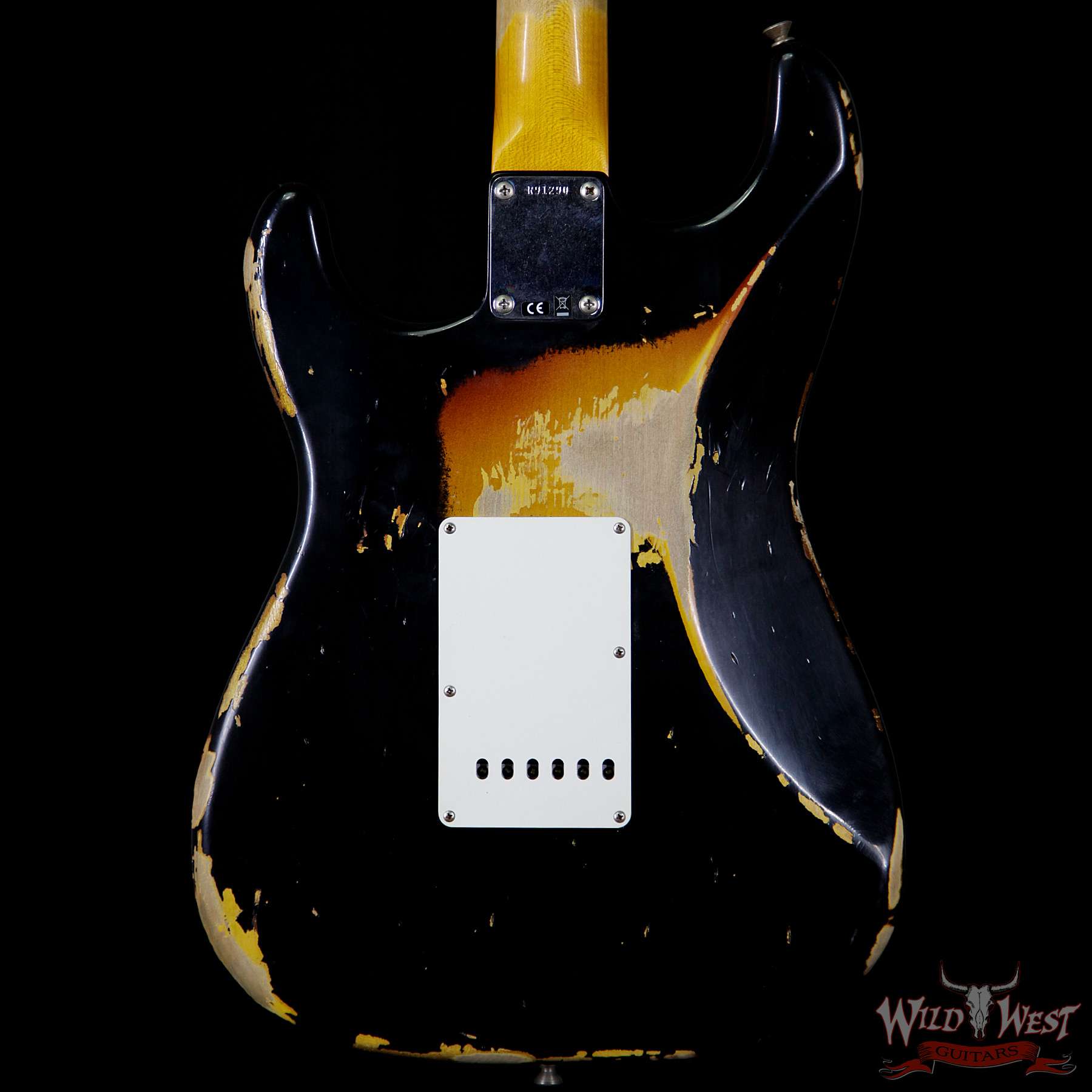 fendercs-blacklightning2-3ts-r91290-bb__wwg.jpg Fender Custom Shop Black Lightning 2.0 Stratocaster Heavy Relic HSS 21 Frets Rosewood Board 3 Tone Sunburst - Image 6