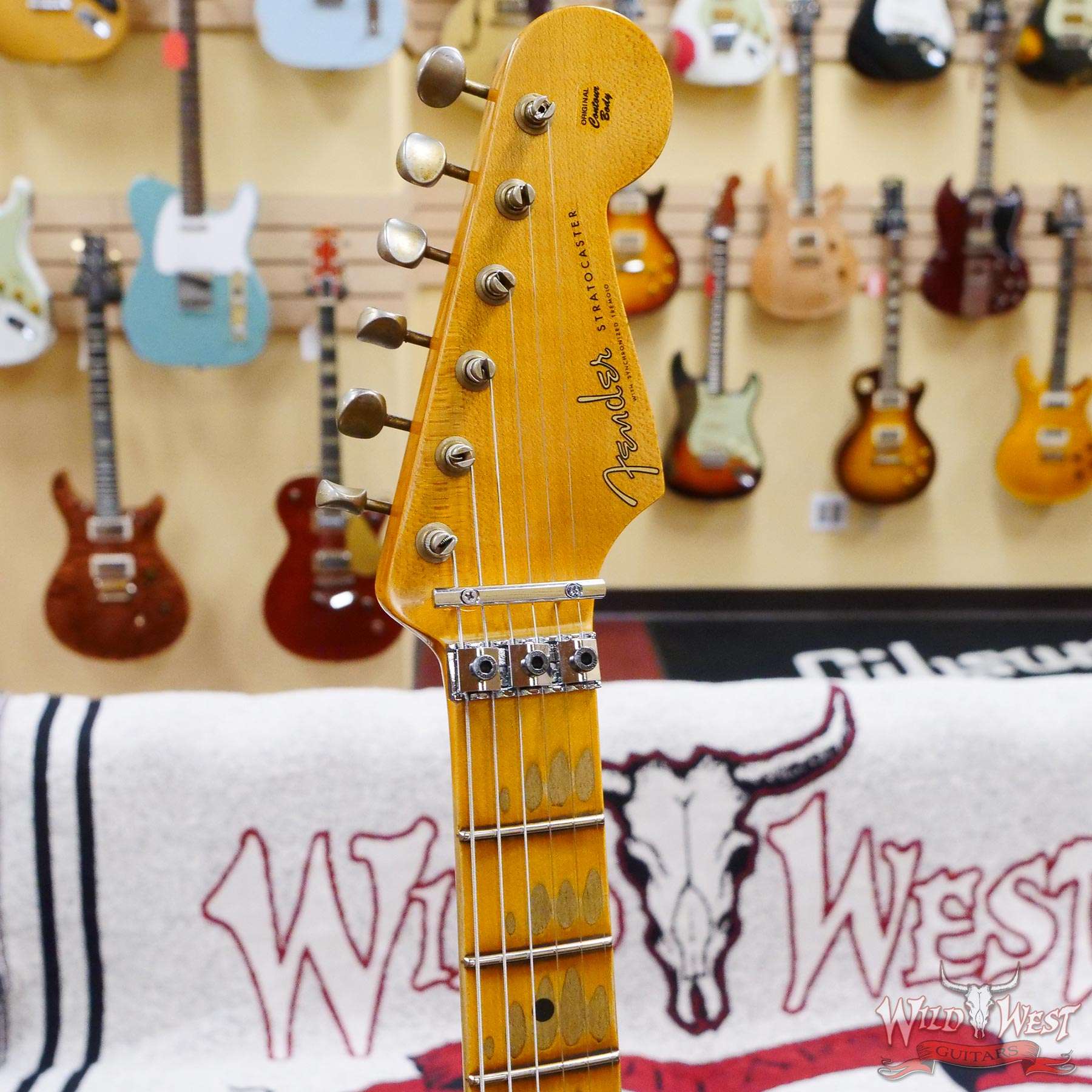 fendercs-blfr-car-r116197-d2__wwg.jpg Fender Custom Shop Wild West Black Lightning Stratocaster HSS Floyd Rose Maple Board 22 Frets Heavy Relic Candy Apple Red - Image 7