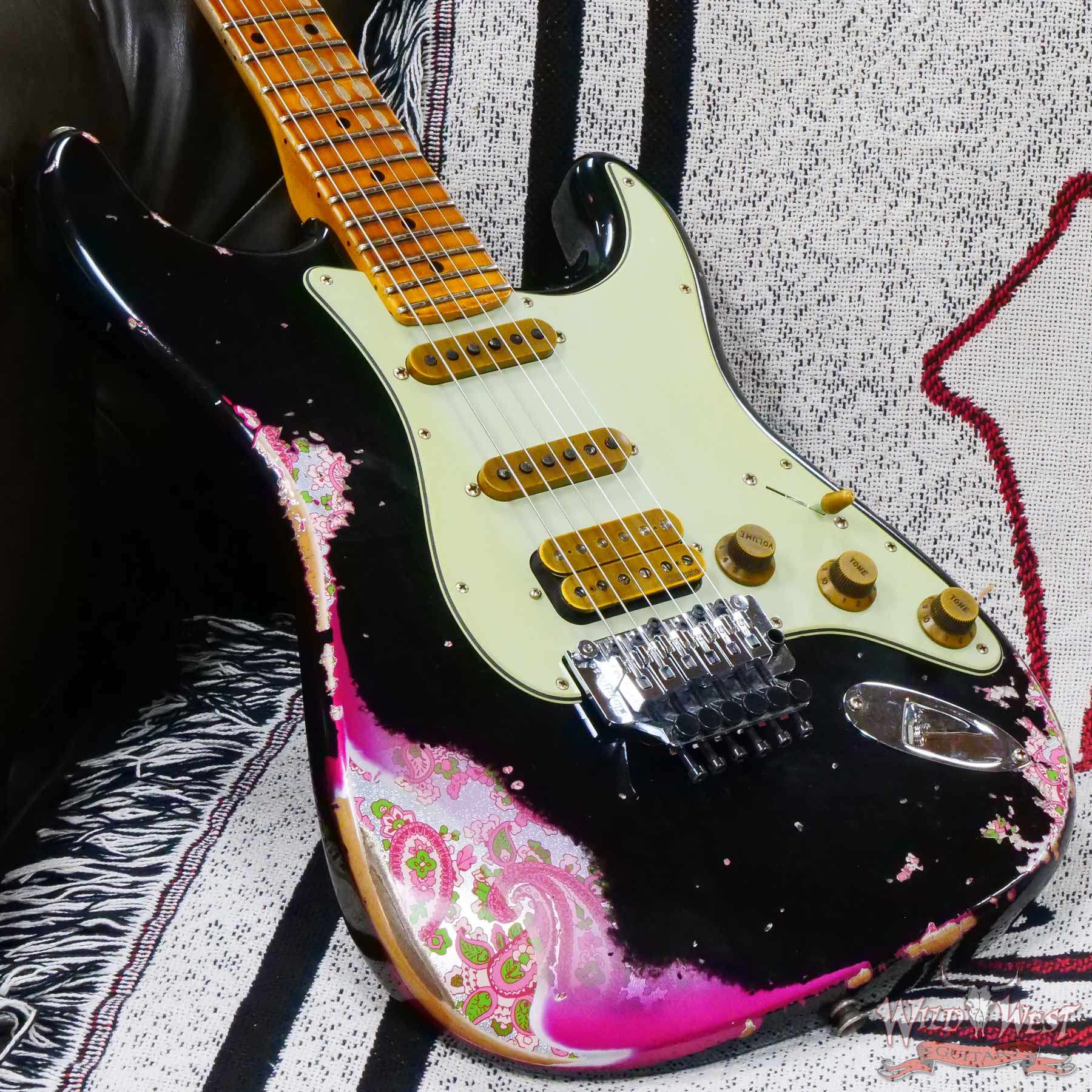 fendercs-blfr-ppsly-r130920-d3__wwg.jpg Fender Custom Shop Wild West Black Lightning Stratocaster HSS Floyd Rose Maple Board 22 Frets Heavy Relic Pink Paisley - Image 8