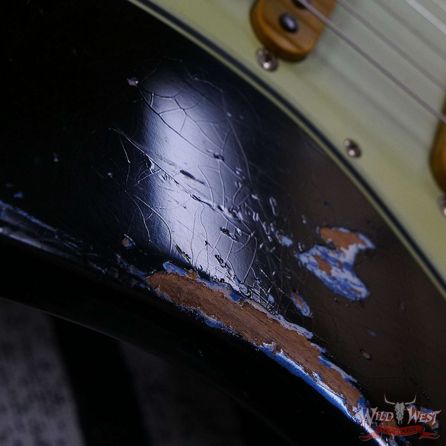 fendercs-blfr-r129666-d4__wwg.jpg Fender Custom Shop Wild West Black Lightning Stratocaster HSS Floyd Rose Maple Board 22 Frets Heavy Relic Lake Placid Blue - Image 9