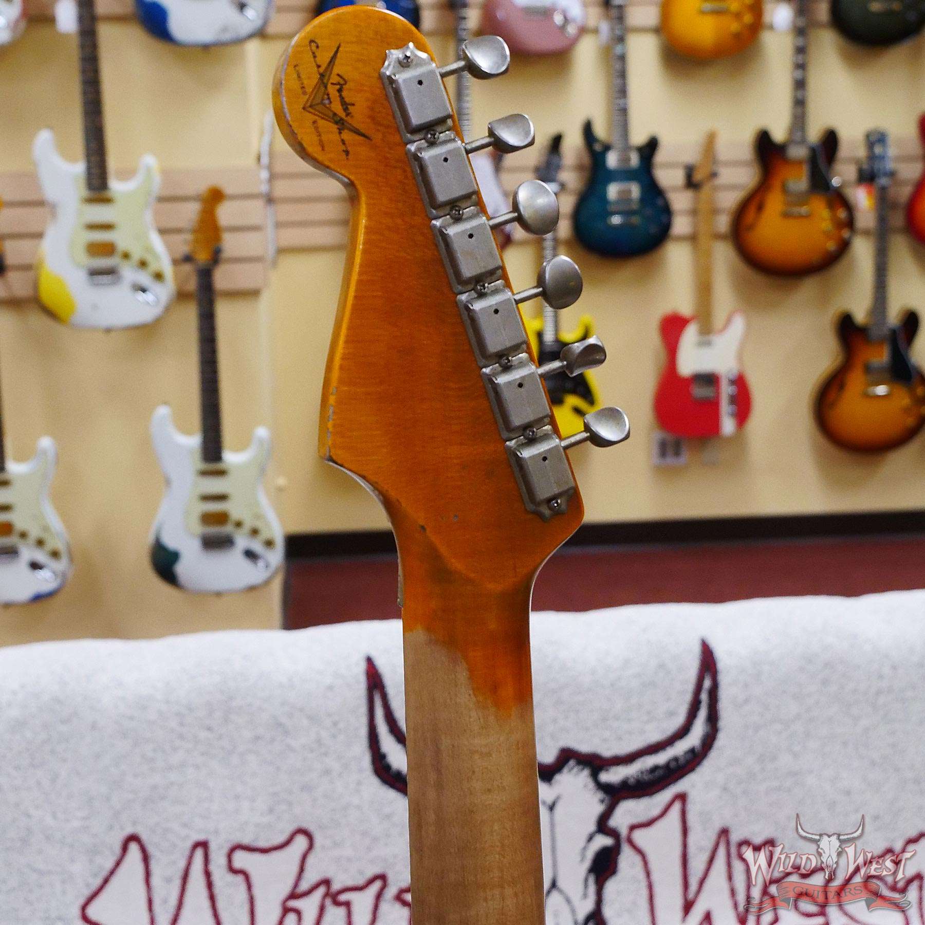fendercs-blfr-r129666-d6__wwg.jpg Fender Custom Shop Wild West Black Lightning Stratocaster HSS Floyd Rose Maple Board 22 Frets Heavy Relic Lake Placid Blue - Image 11